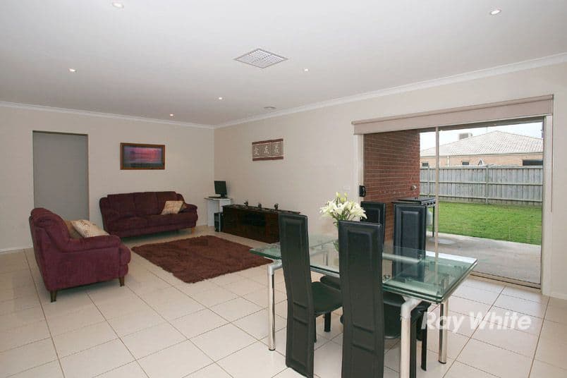182 Linsell Boulevard, CRANBOURNE EAST VIC 3977, Cranbourne East - Thumbnail 8