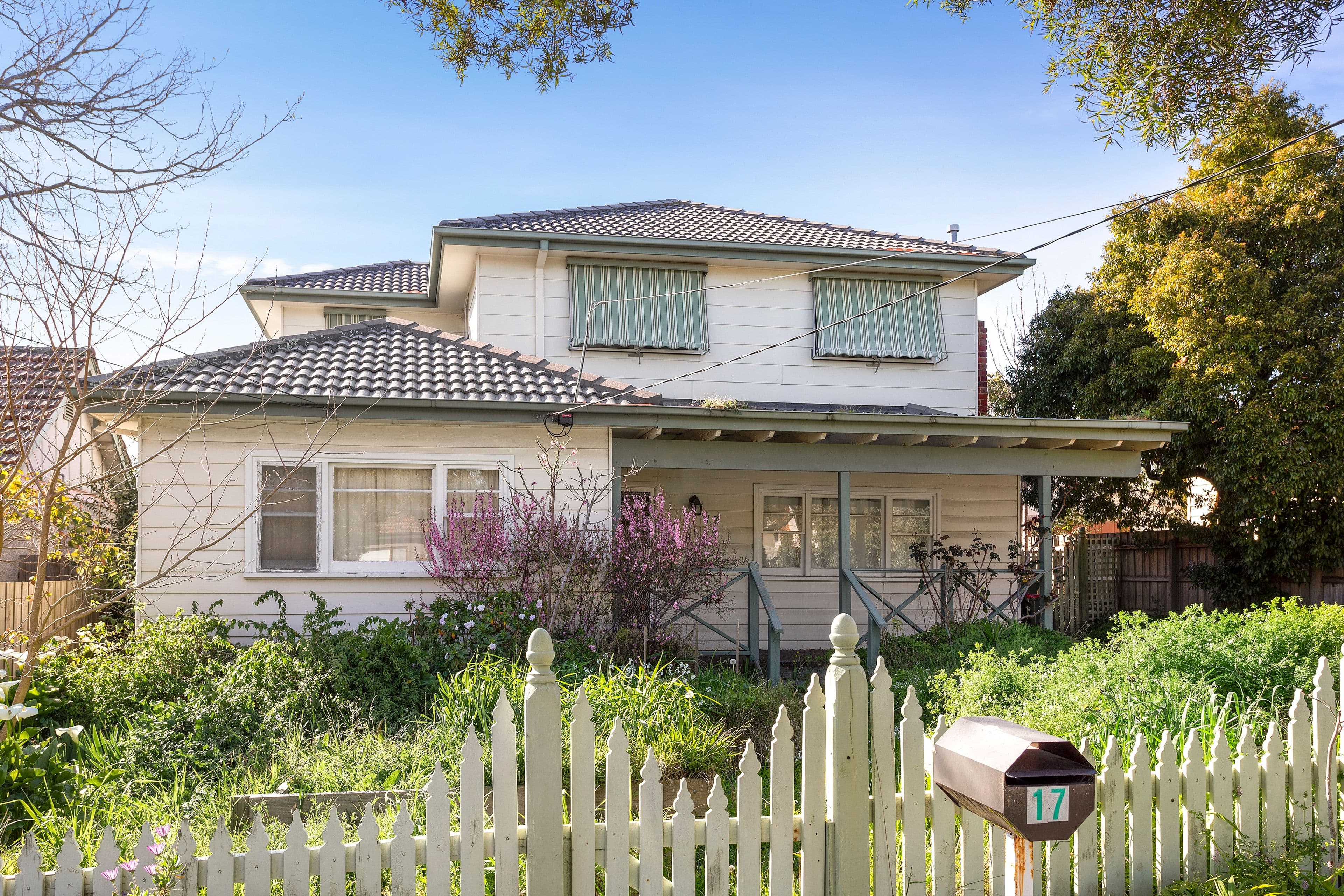 17 Mountain View Road, Nunawading VIC 3131, Nunawading - Thumbnail 2