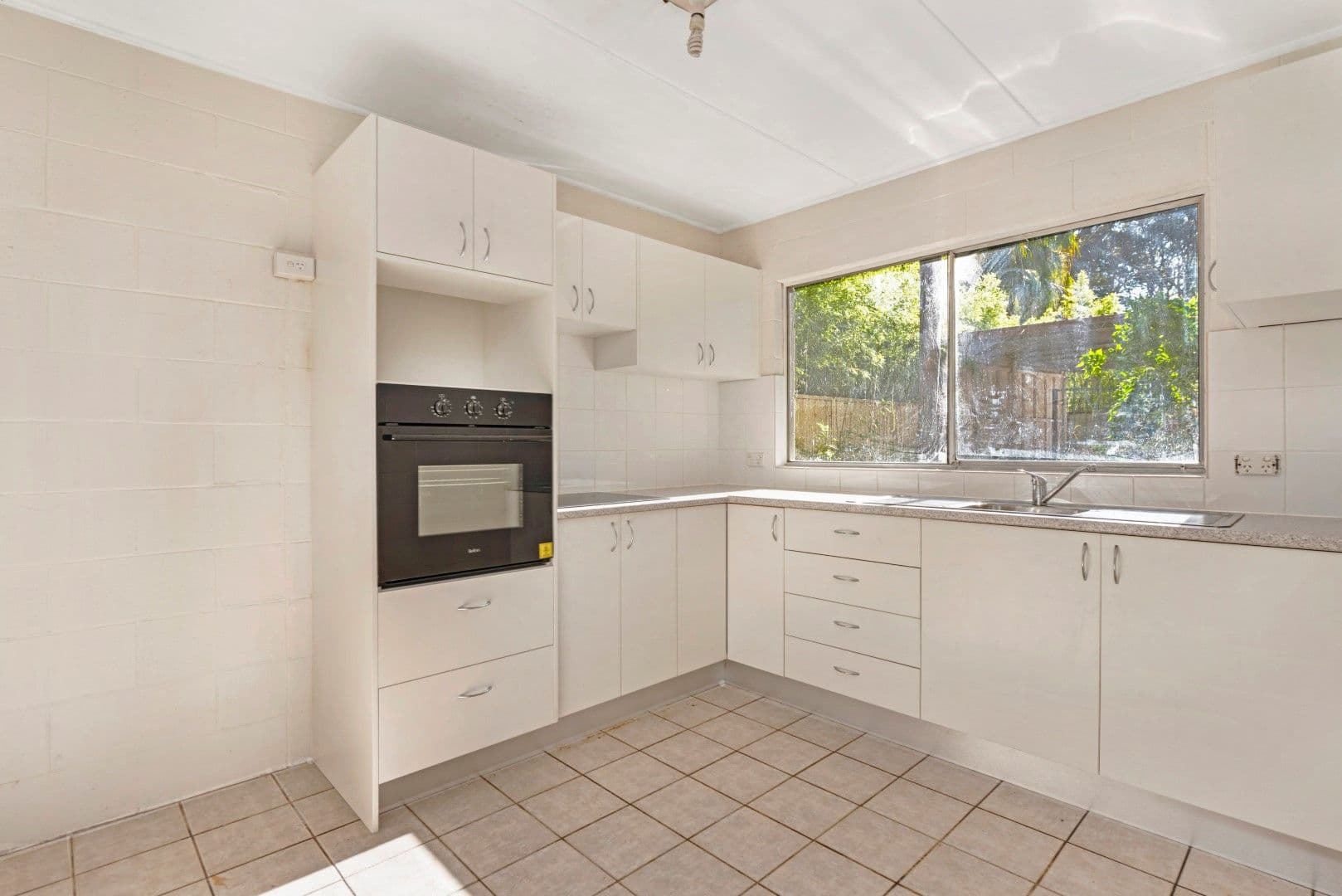 287 Lakedge Avenue, Berkeley Vale - Thumbnail 6