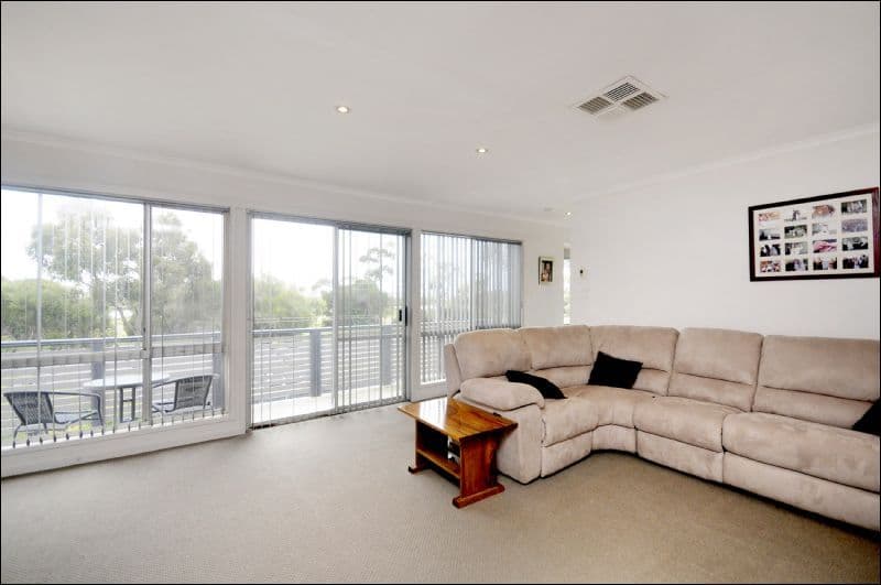 112 Portarlington Road, NEWCOMB VIC 3219, Newcomb - Thumbnail 3