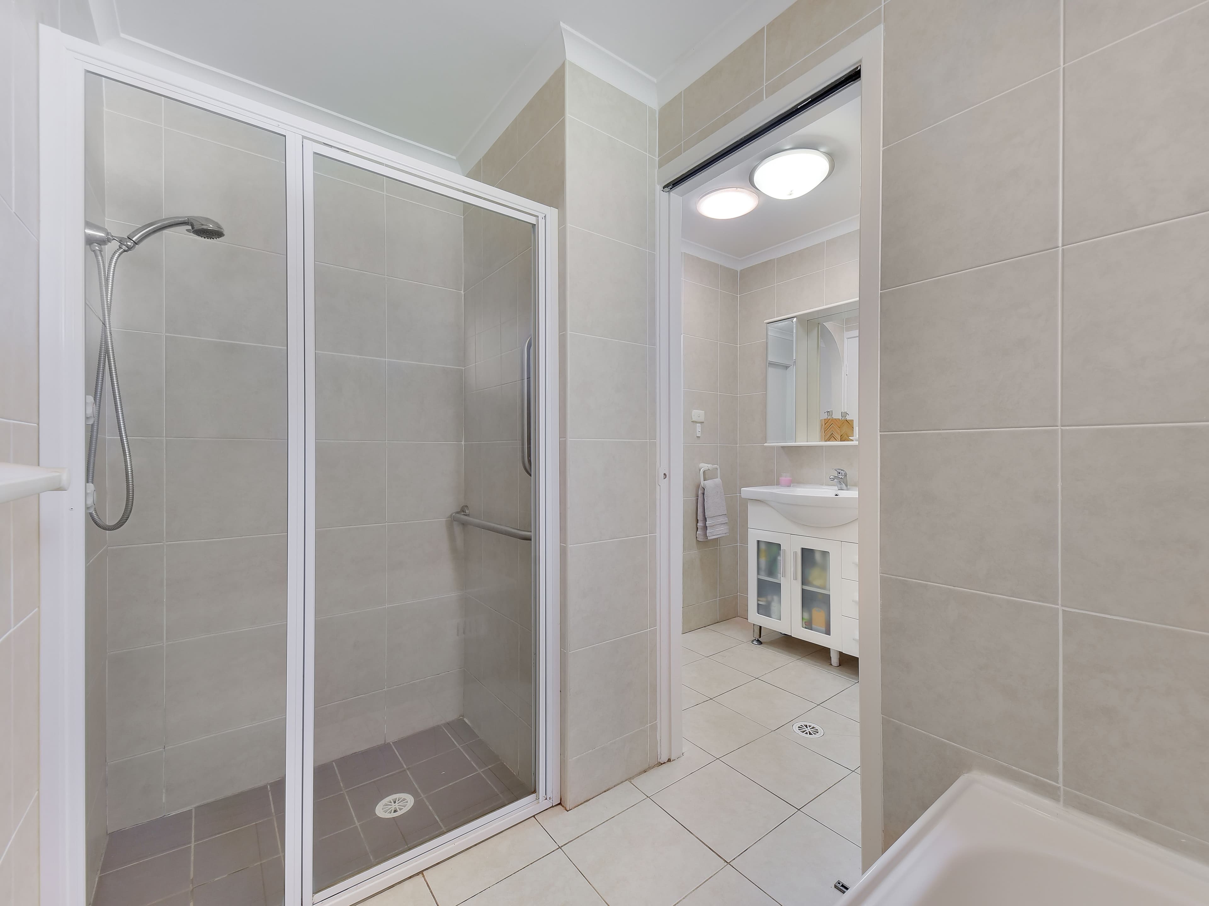 42 Adrian Street, Macquarie Fields NSW 2564, Macquarie Fields - Thumbnail 8