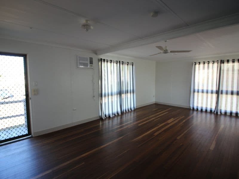42 Meyer Street, Gayndah QLD 4625, Gayndah - Thumbnail 4