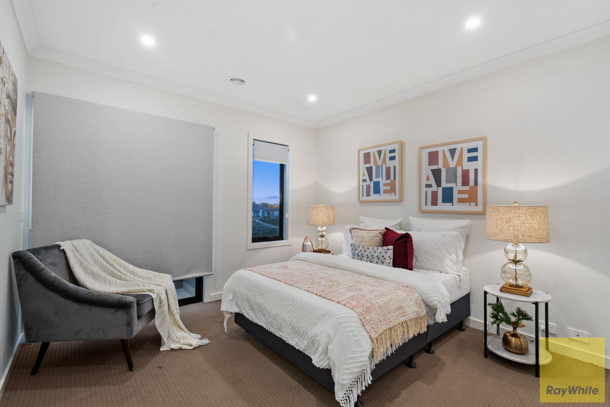 2 Lenox Walk, Point Cook VIC 3030, Point Cook - Thumbnail 3