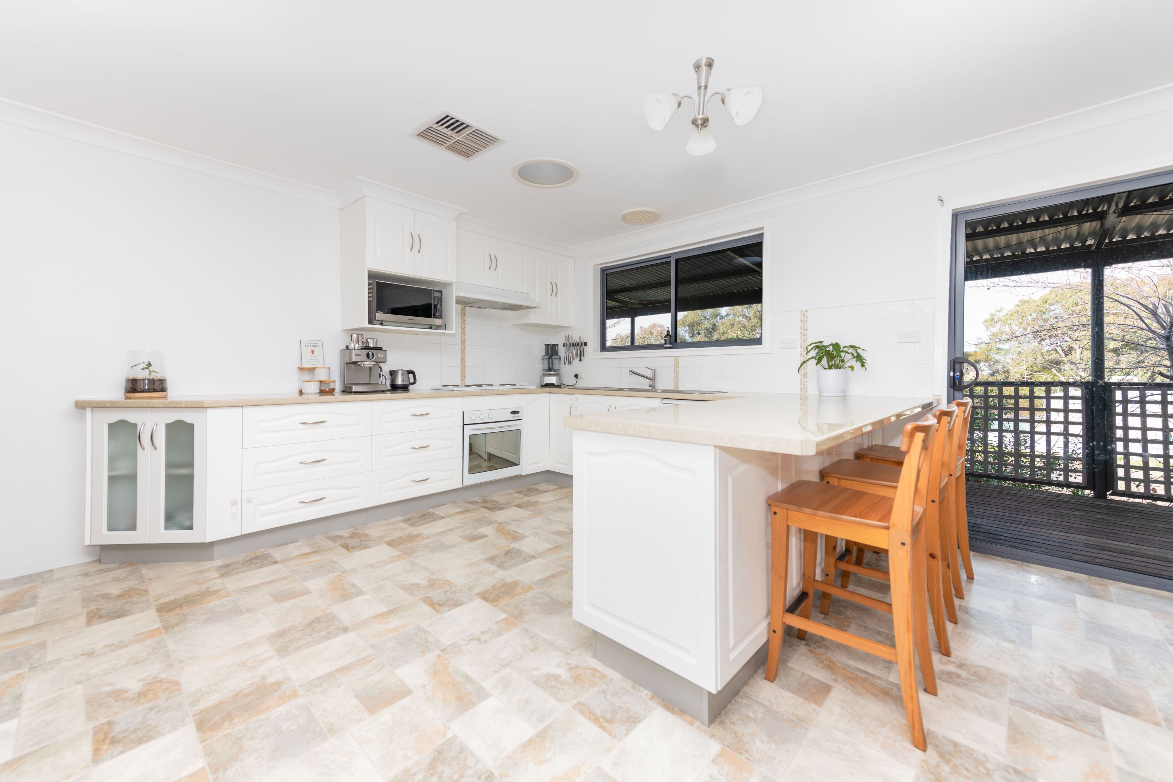 2 Stafford Street, Gundagai NSW 2722, Gundagai - Thumbnail 3