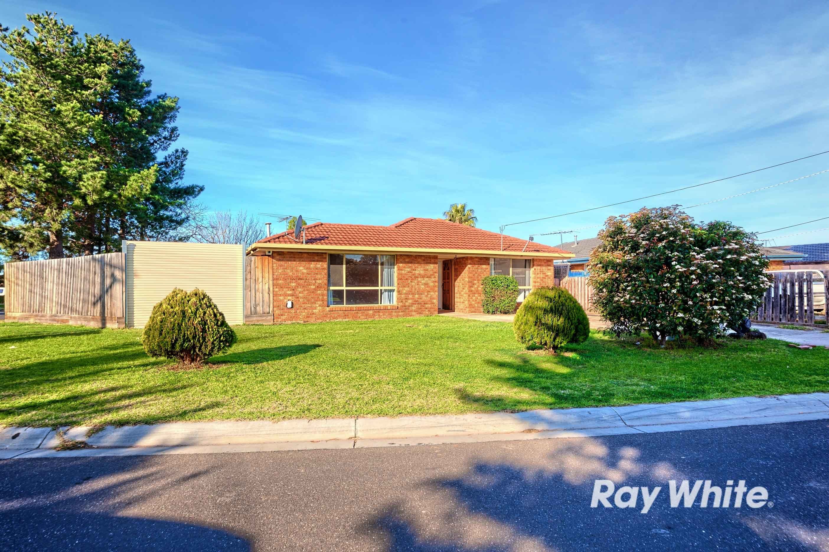 1 Jabiru Court, Werribee VIC 3030, Werribee - Thumbnail 2