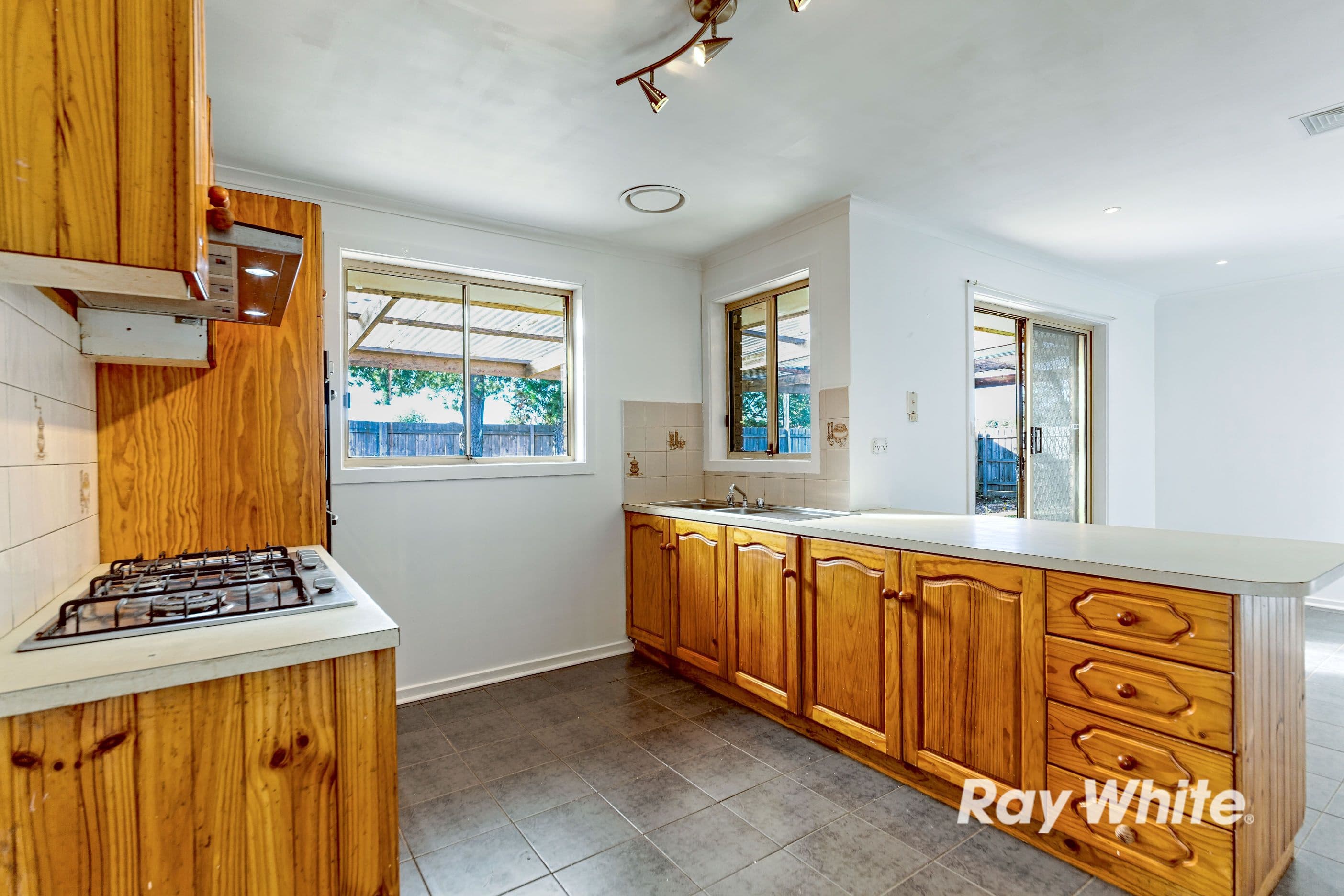 1 Jabiru Court, Werribee VIC 3030, Werribee - Thumbnail 3