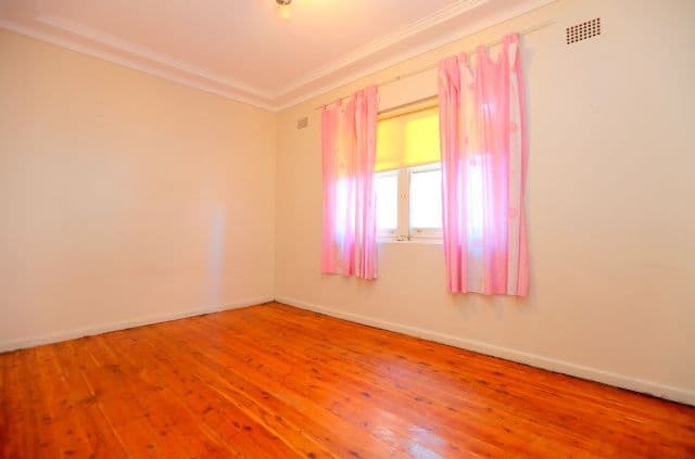 28 Cooeeyana Parade, Mount Lewis NSW 2190, Mount Lewis - Thumbnail 5