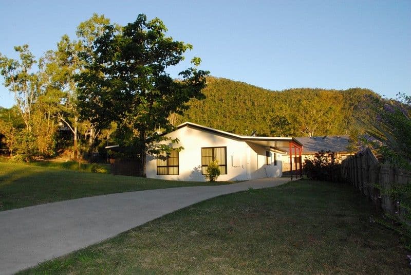 7 Links Drive, CANNONVALE QLD 4802, Cannonvale - Image 1