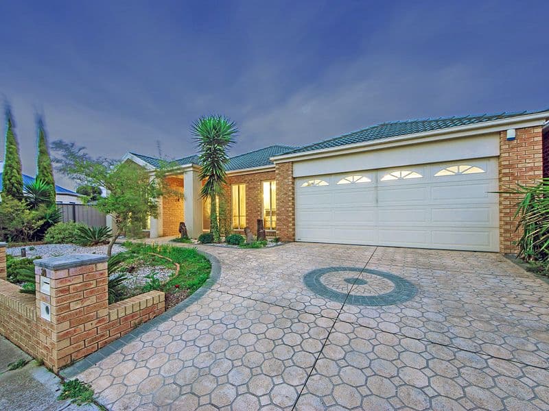 30 Chesterton Avenue, TARNEIT VIC 3029, Tarneit - Thumbnail 2