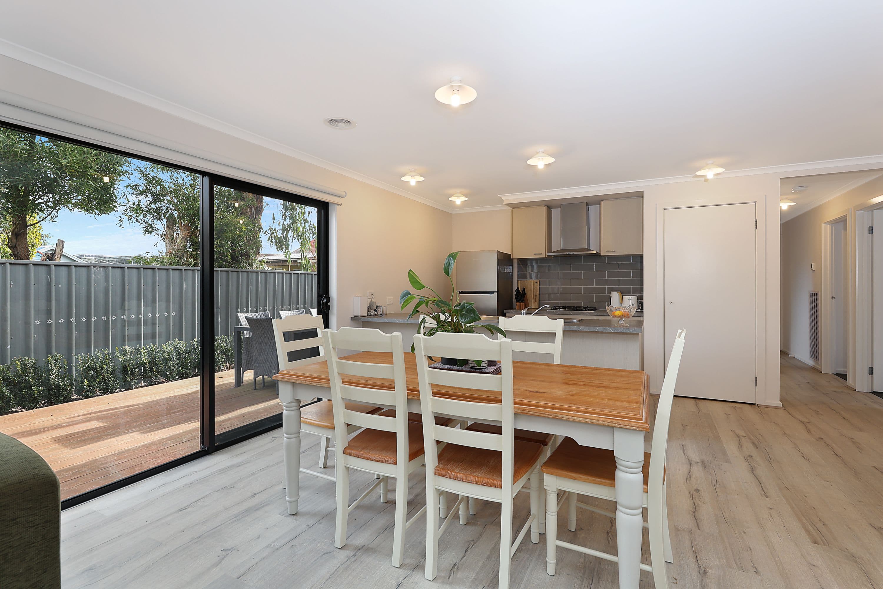 28 Talbot Street, Camperdown VIC 3260, Camperdown - Thumbnail 3