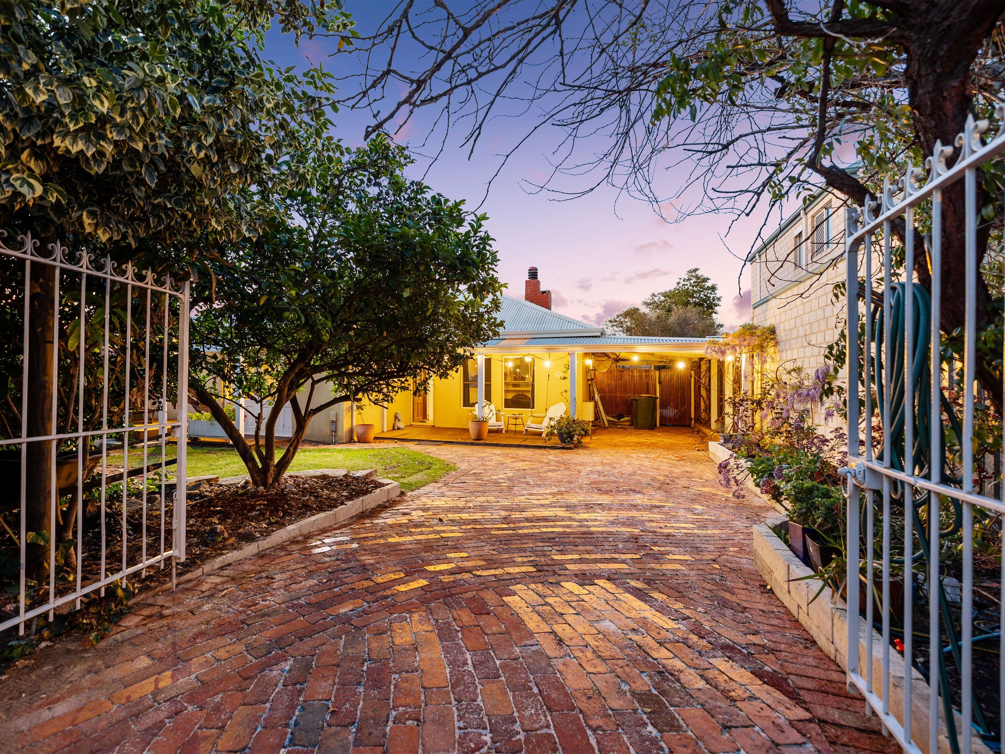 30 Parsons Avenue, Manning WA 6152, Manning - Image 1