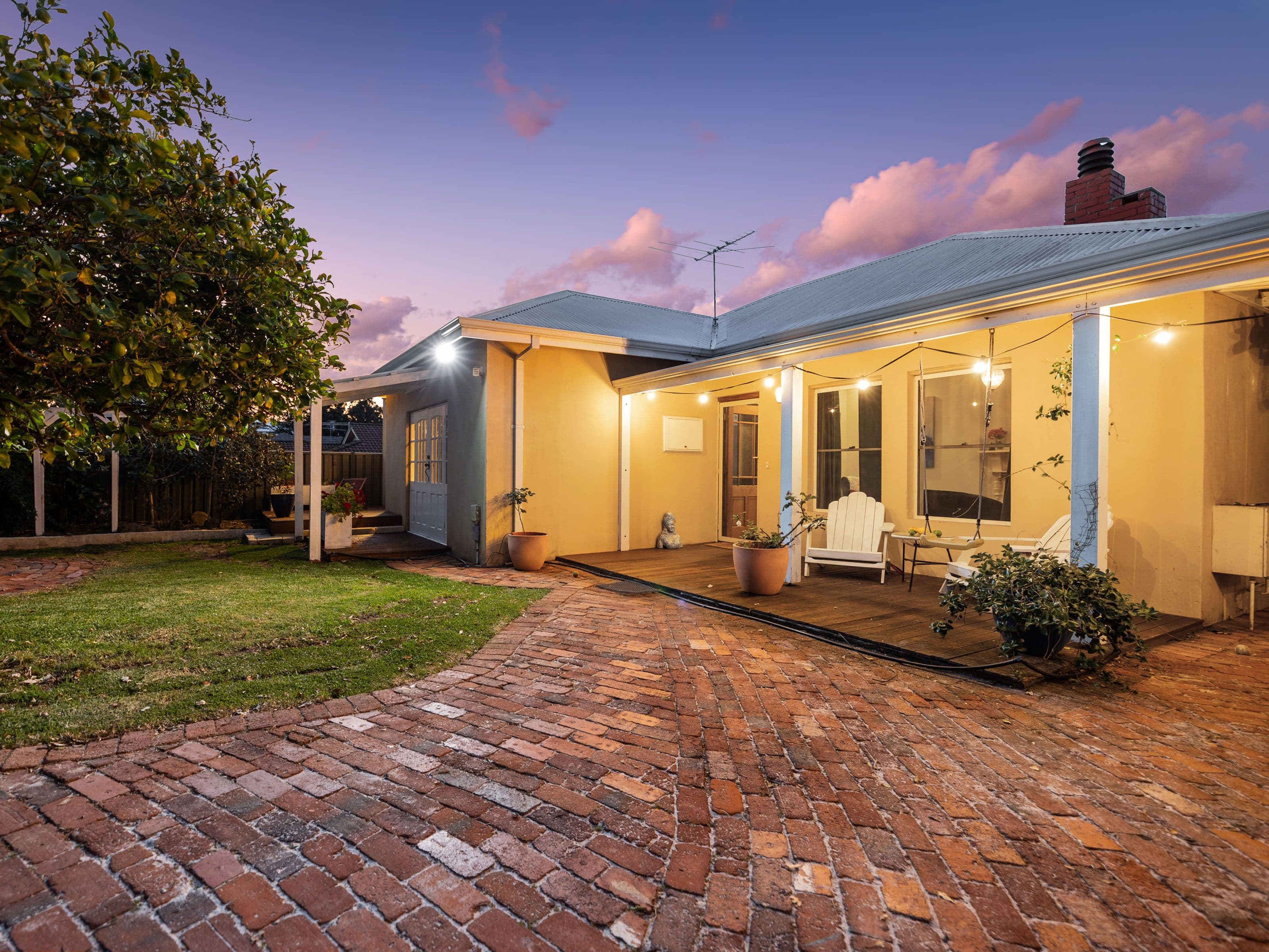 30 Parsons Avenue, Manning WA 6152, Manning - Thumbnail 2