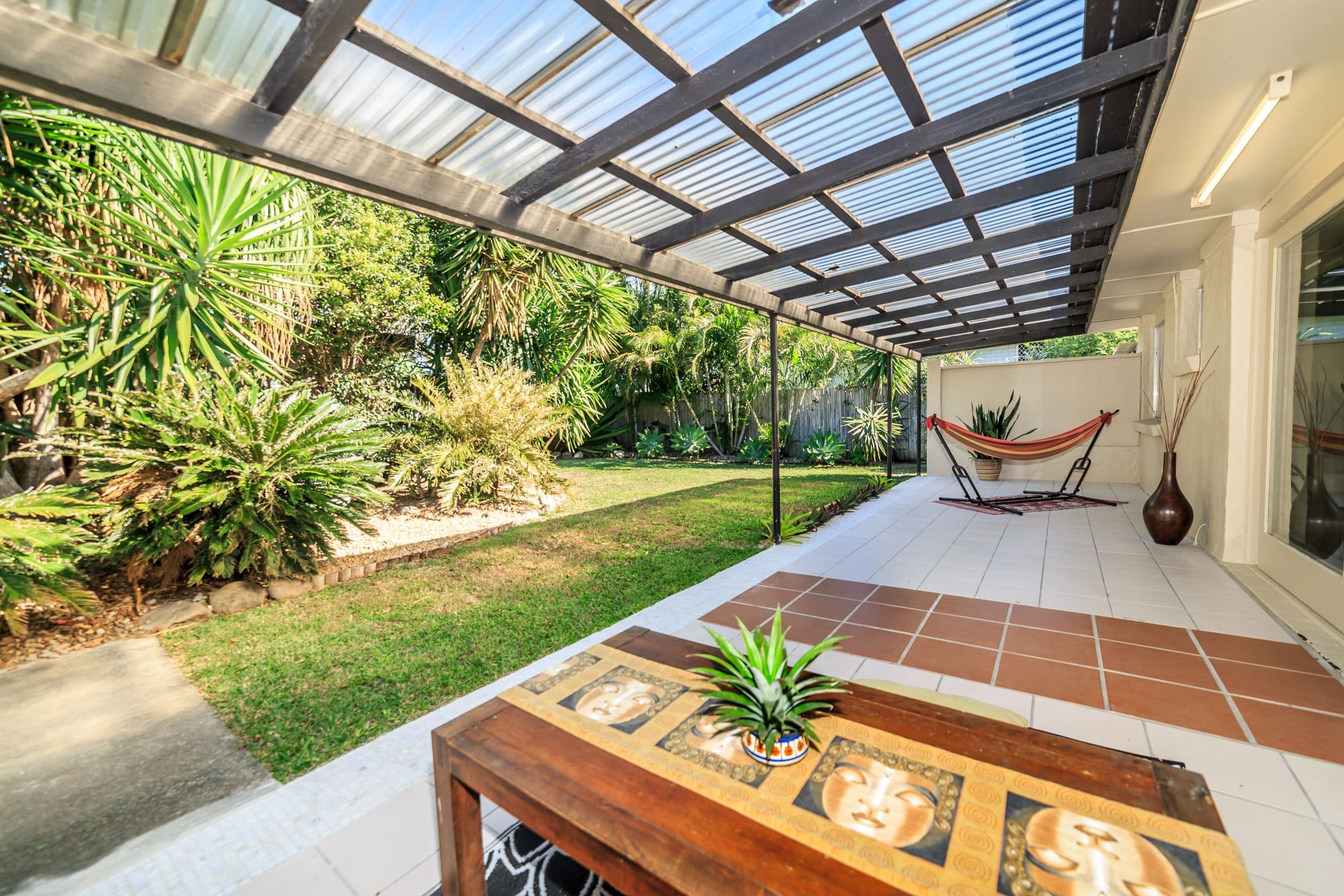 11 Boongala Road, Broadbeach Waters QLD 4218, Broadbeach Waters - Thumbnail 3