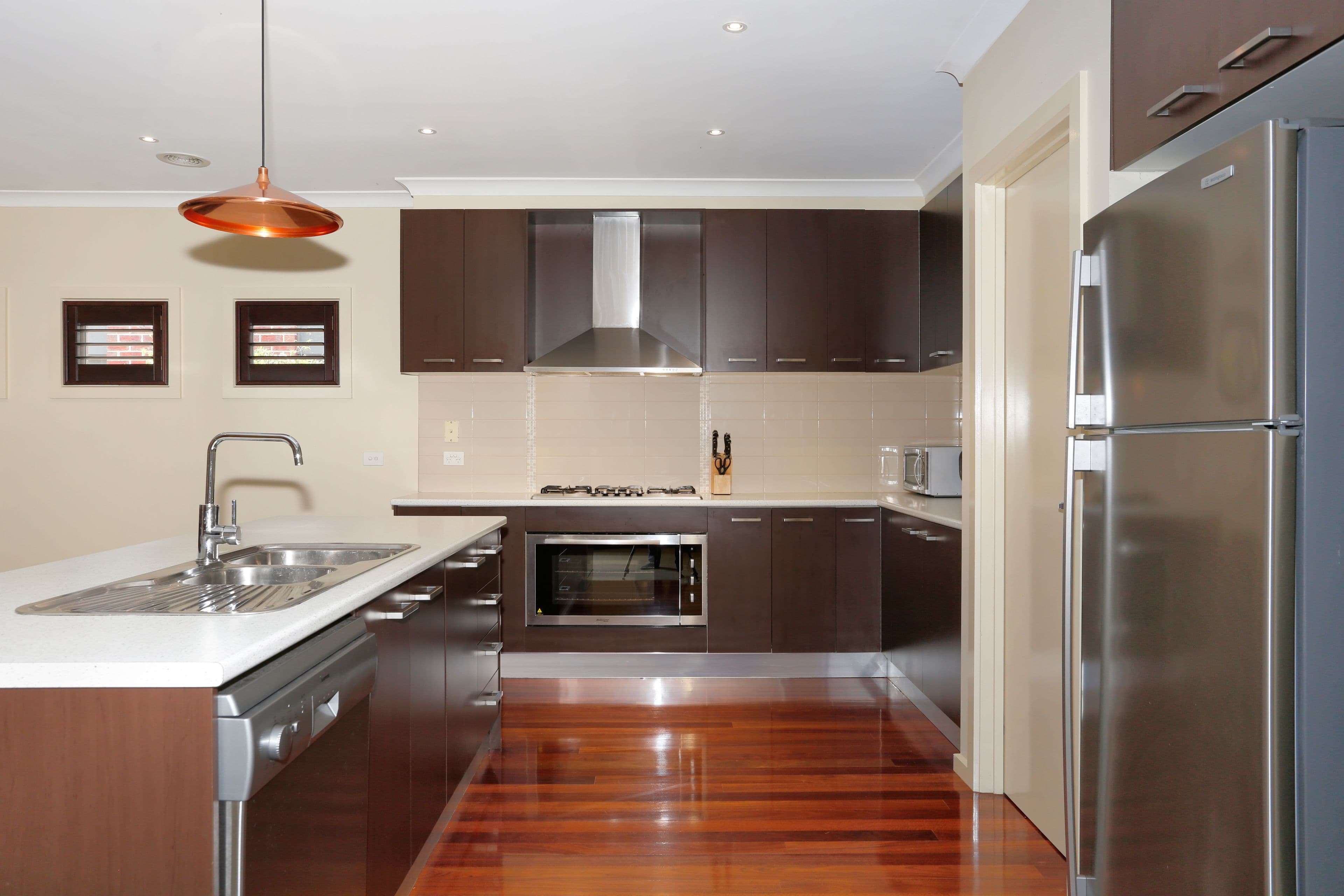 7 Whitecaps Avenue, Point Cook VIC 3030, Point Cook - Thumbnail 3