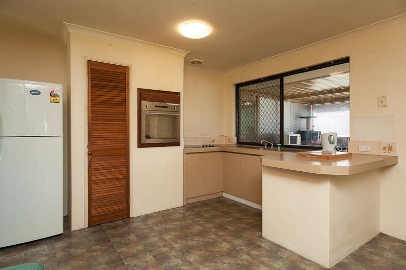 61 Murchison Road, WAIKIKI WA 6169, Waikiki - Thumbnail 5