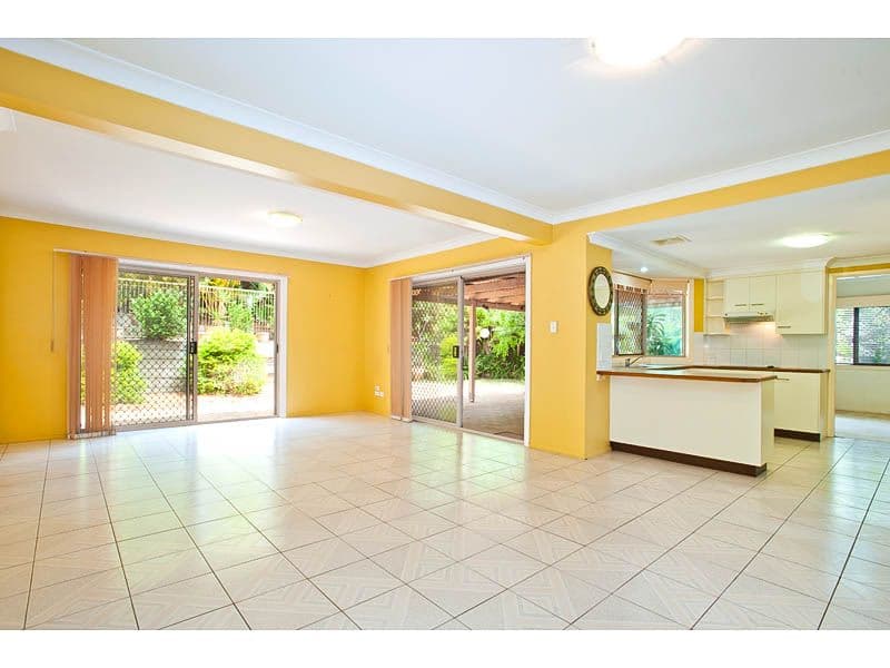 4 Wisteria Crescent, MOUNT GRAVATT EAST QLD 4122, Mount Gravatt East - Thumbnail 3