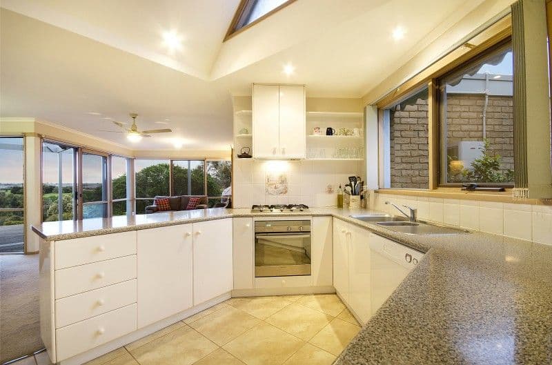 15 Glenbrae Court, BANNOCKBURN VIC 3331, Bannockburn - Thumbnail 6