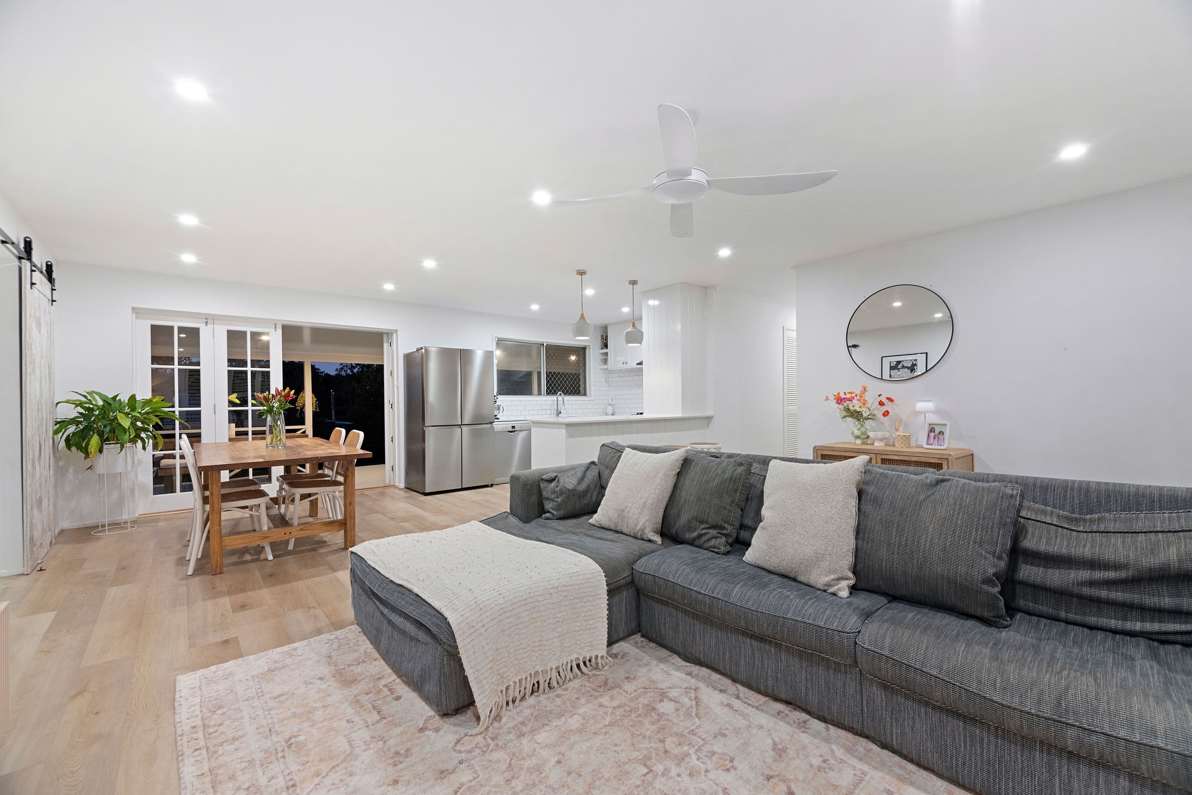 11 Mitchell Avenue, Molendinar QLD 4214, Molendinar - Thumbnail 3