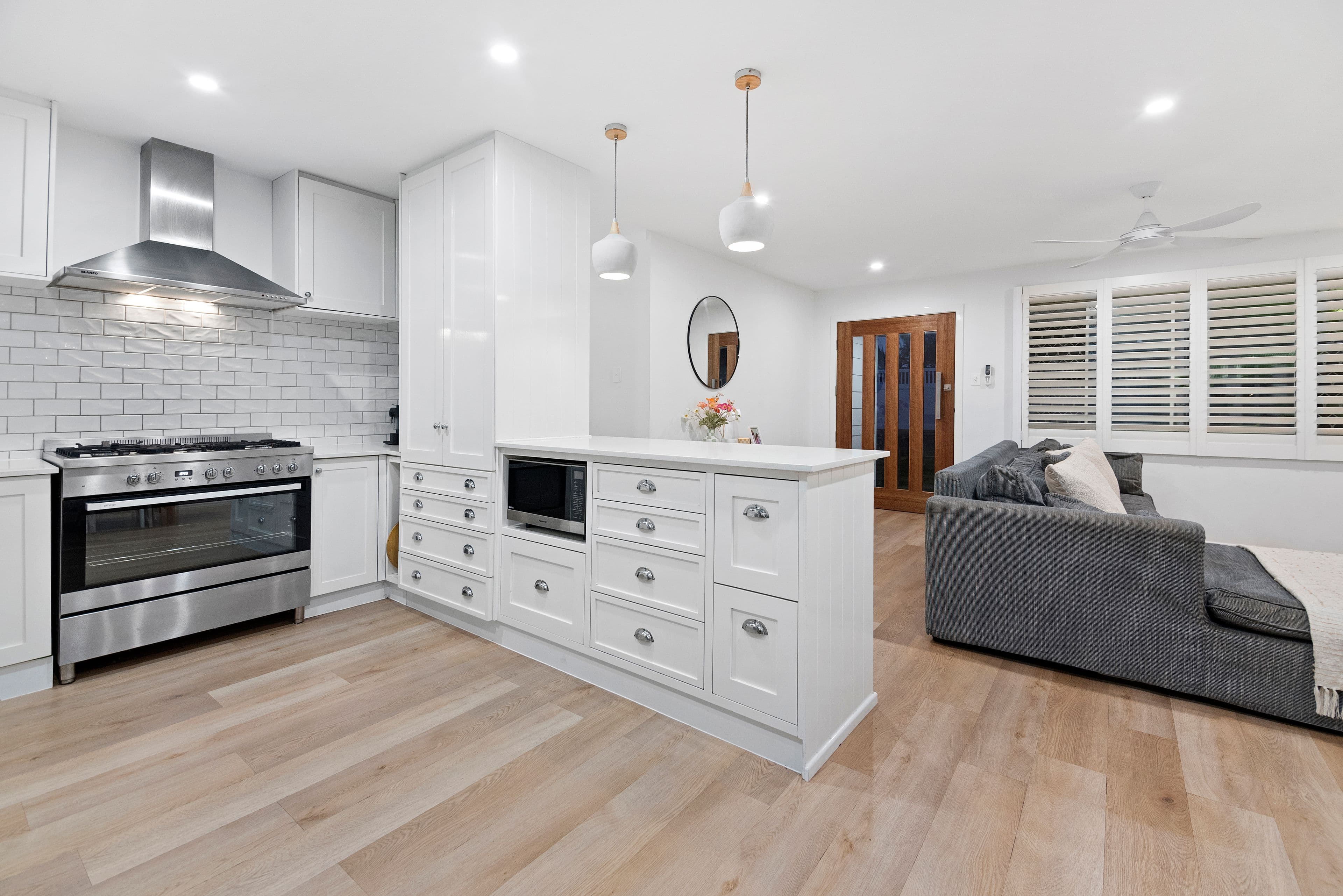 11 Mitchell Avenue, Molendinar QLD 4214, Molendinar - Thumbnail 5