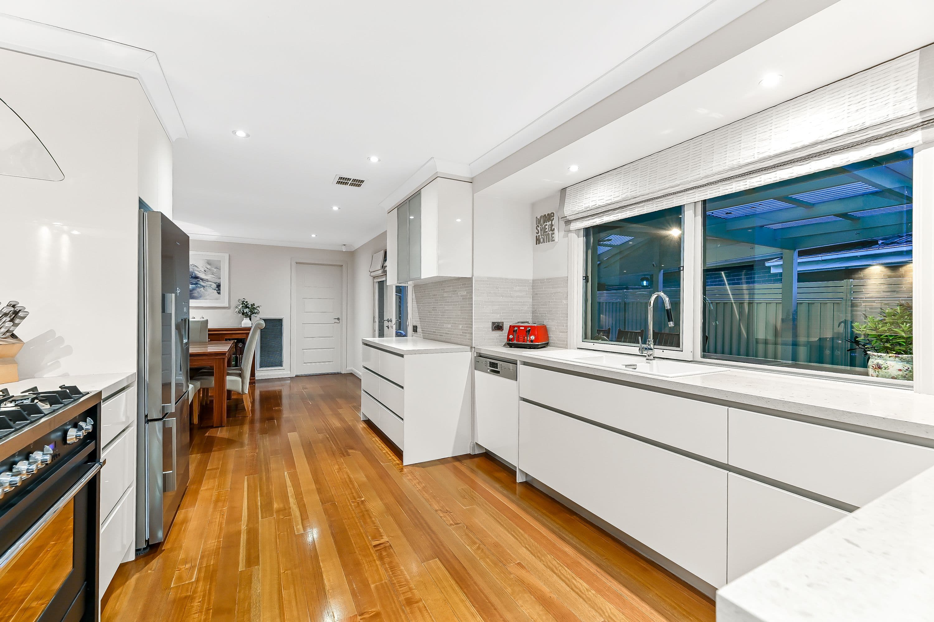 42 Chapman Boulevard, Glen Waverley VIC 3150, Glen Waverley - Thumbnail 3