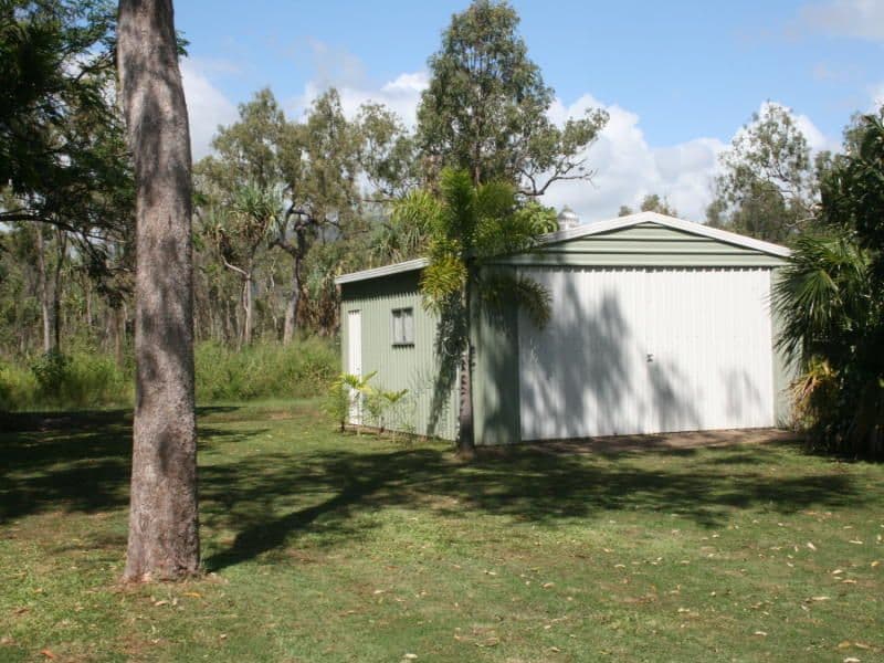 16 Tracey Street, BALGAL BEACH QLD 4816, Balgal Beach - Thumbnail 2