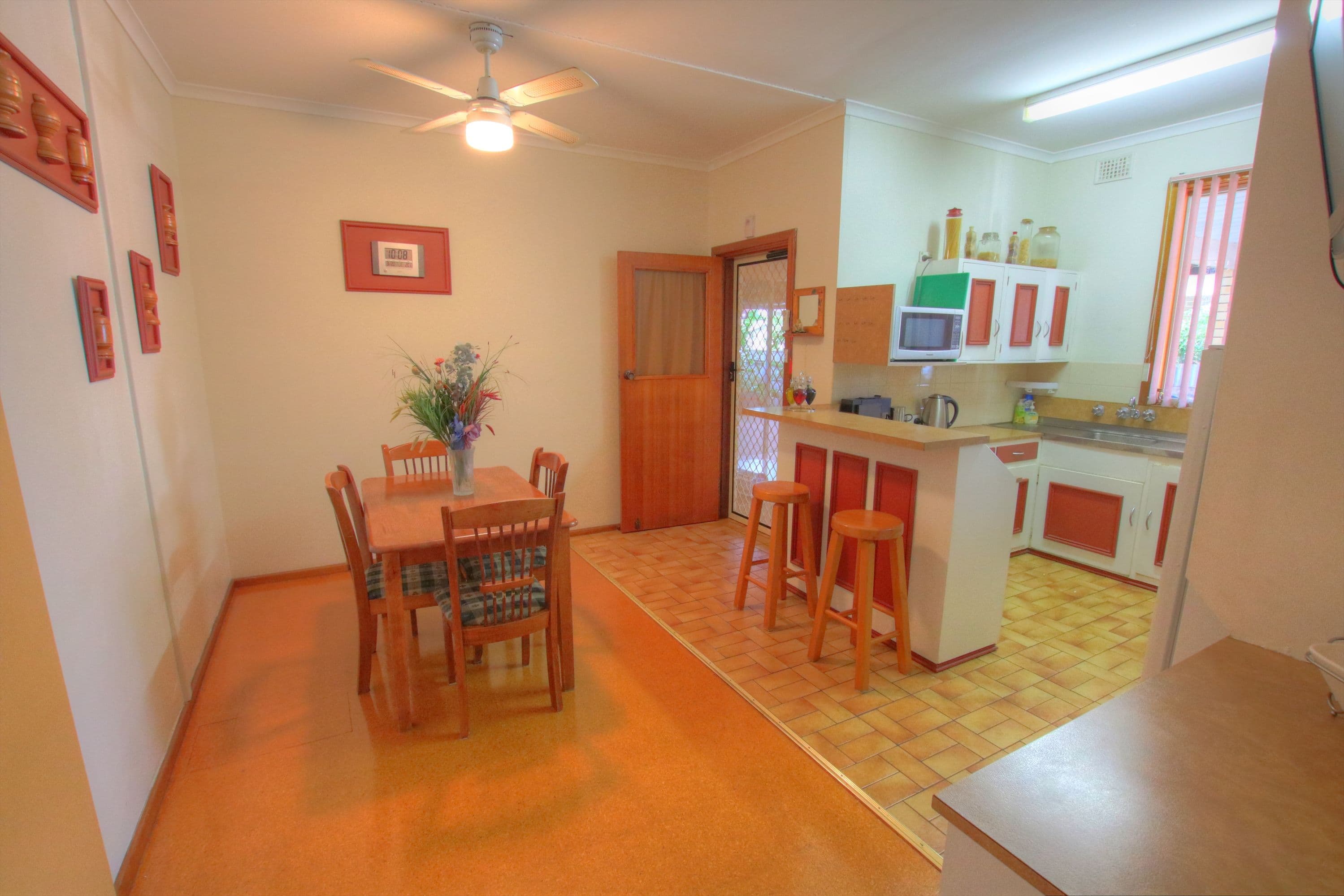 24 Gilbert Street, Berri SA 5343, Berri - Thumbnail 2
