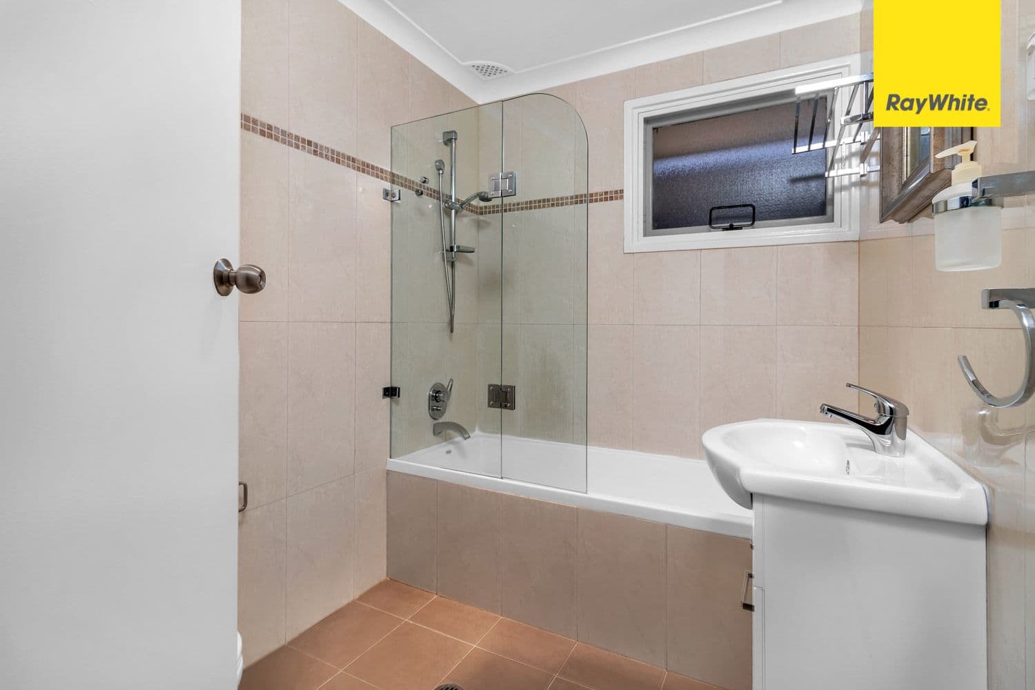 10 Nairana Drive, Marayong - Thumbnail 4