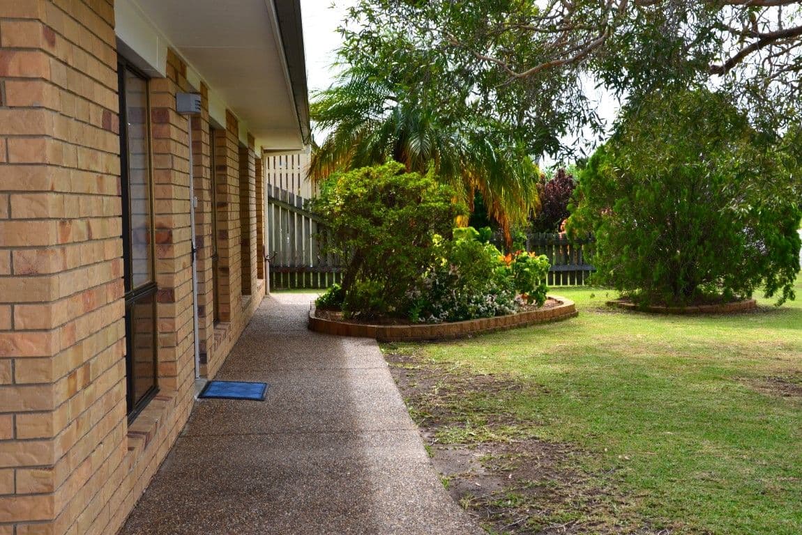 12 Barilba Street, SCARNESS QLD 4655, Scarness - Thumbnail 4