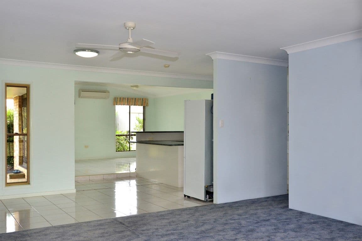 12 Barilba Street, SCARNESS QLD 4655, Scarness - Thumbnail 5