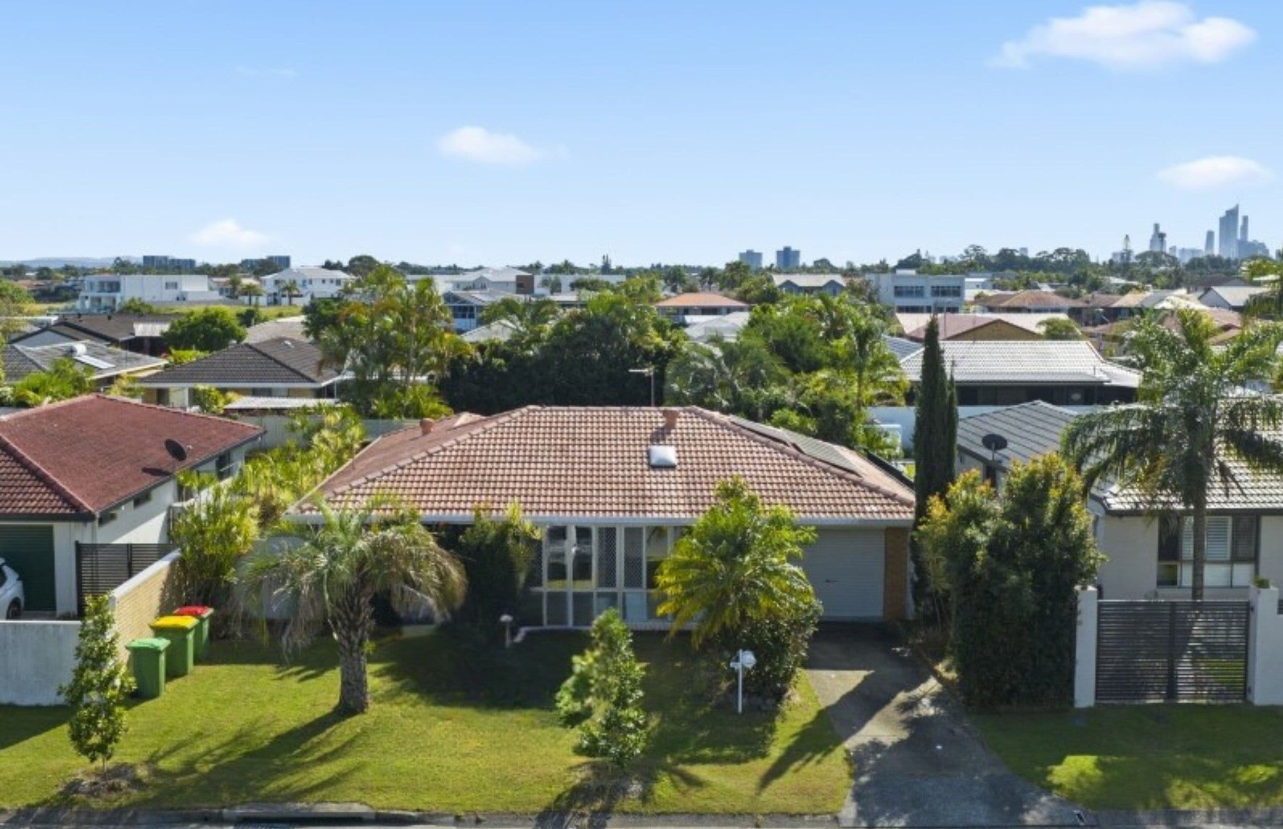 118 Oceanic Drive, Mermaid Waters QLD 4218, Mermaid Waters - Image 1
