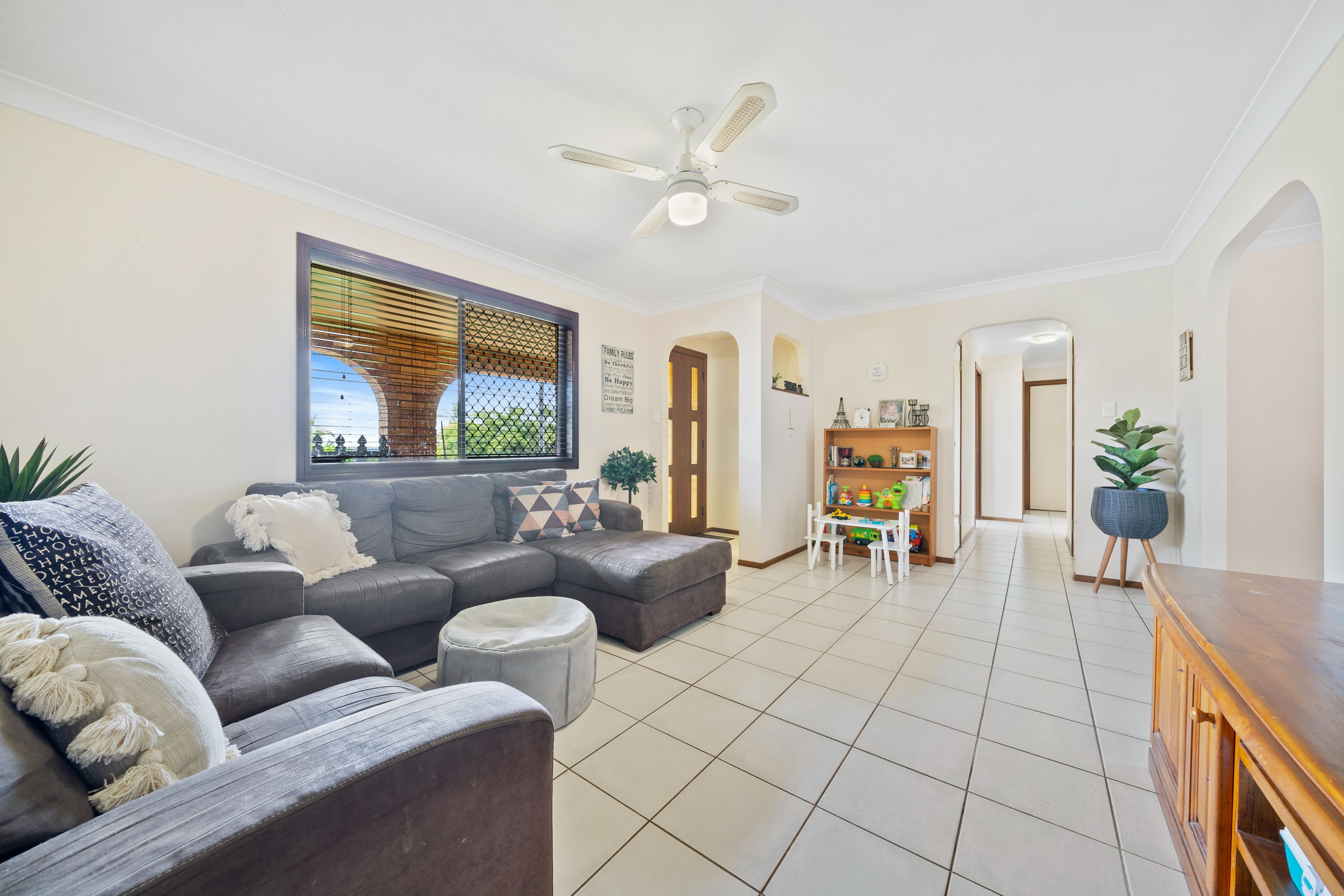 14 Kuskopf Court, Mount Warren Park QLD 4207, Mount Warren Park - Thumbnail 5