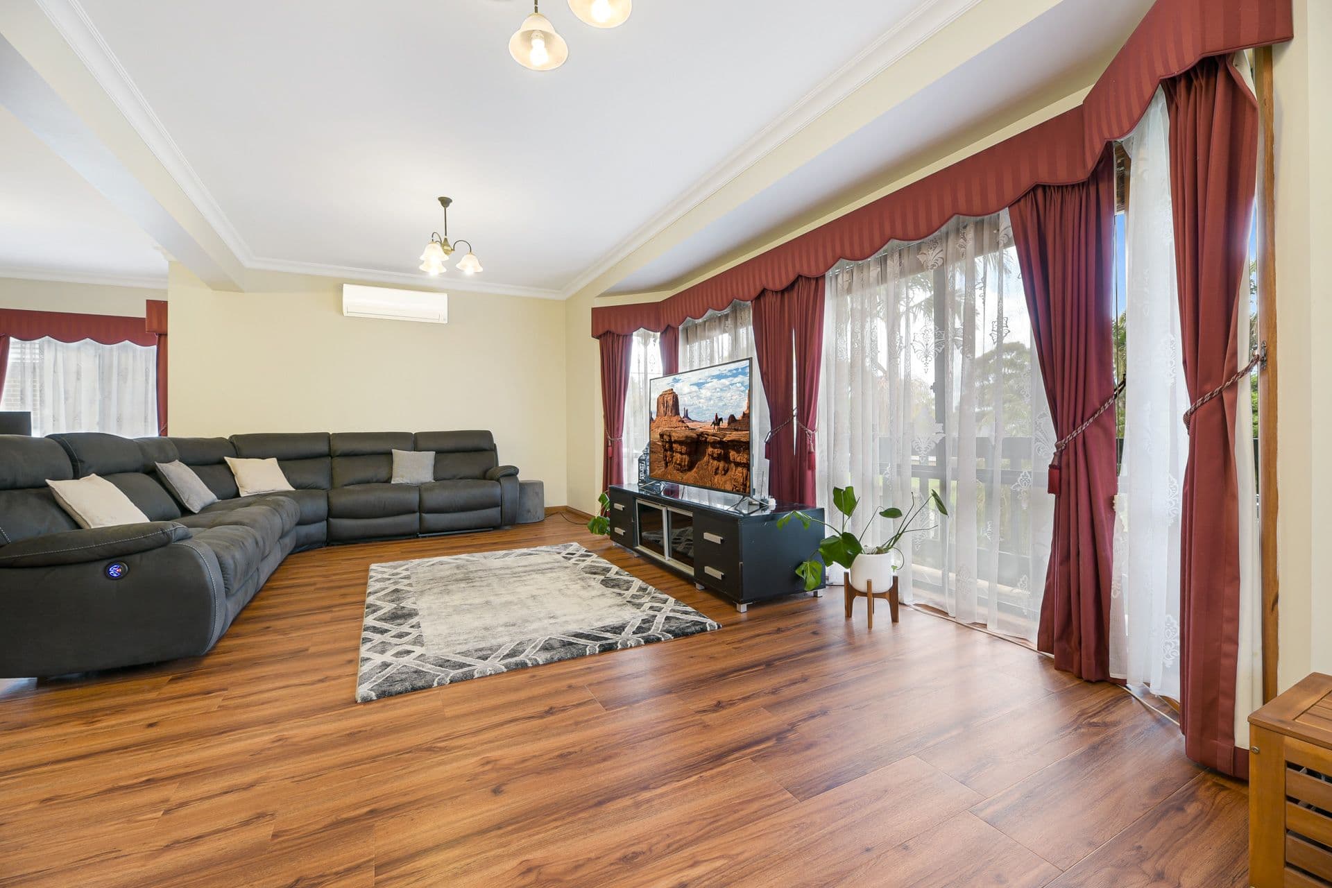15 Williamson Street, Berwick VIC 3806, Berwick - Thumbnail 4