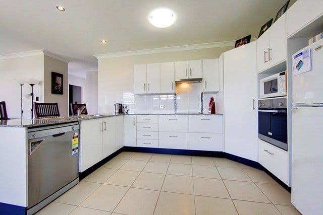 14 Lochern Way, BUSHLAND BEACH QLD 4818, Bushland Beach - Thumbnail 2