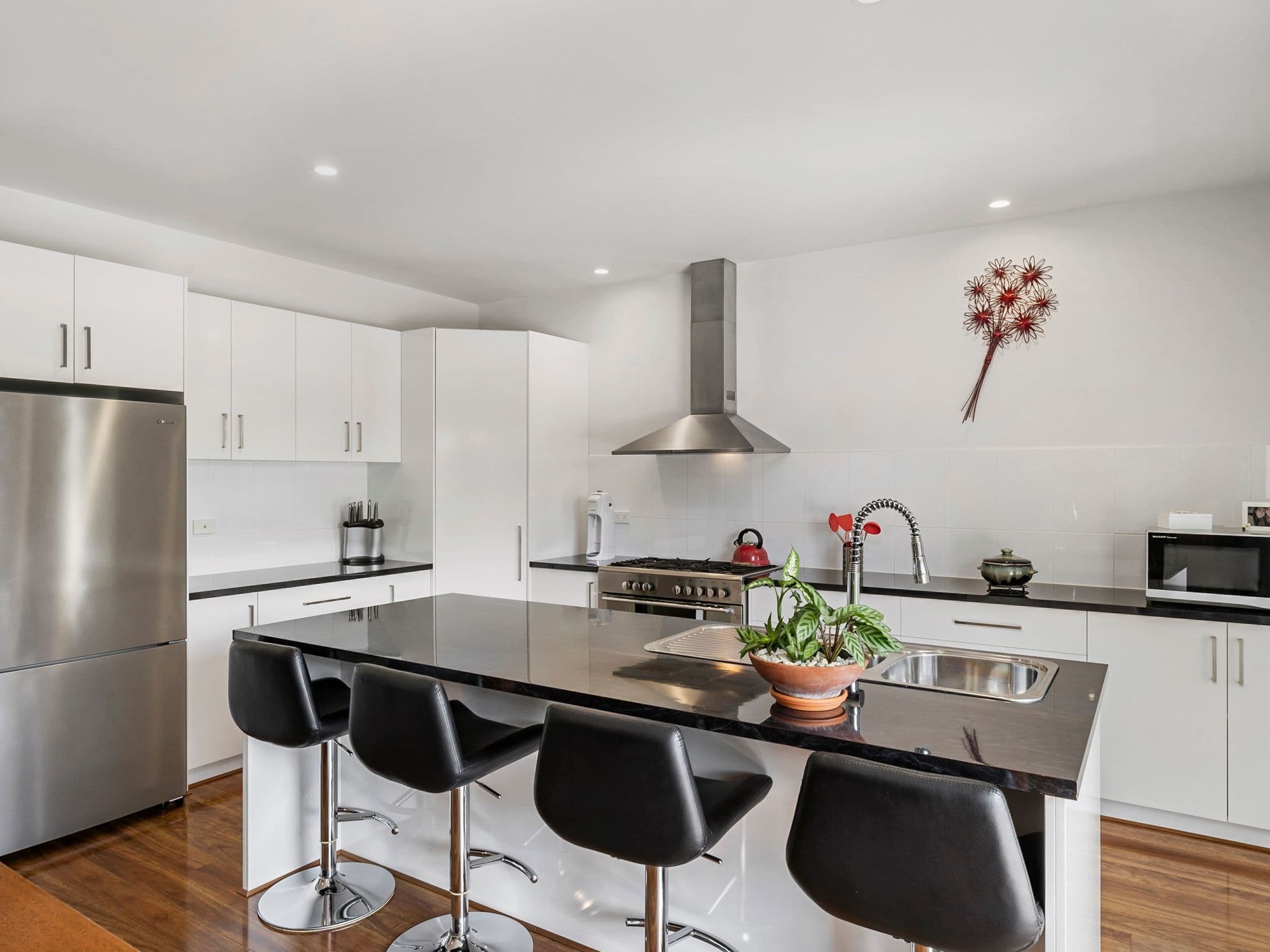 24 Wedge Street, Benalla VIC 3672, Benalla - Thumbnail 2