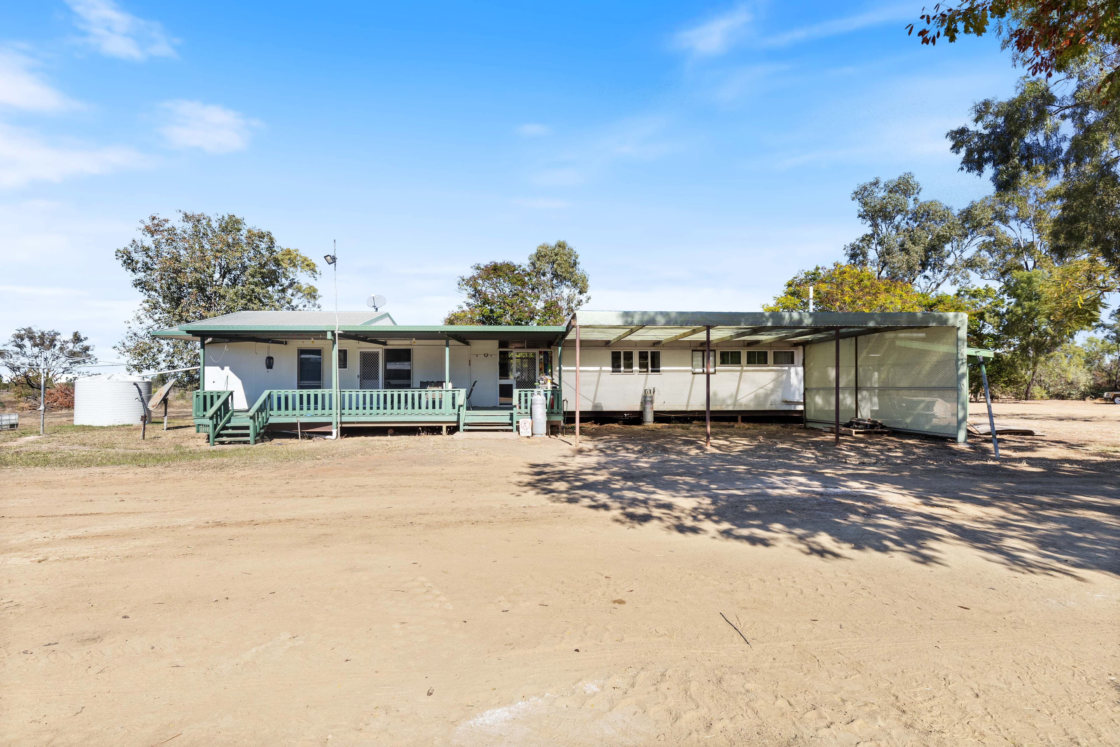 56 Caringal Road, Emerald QLD 4720, Emerald - Thumbnail 2