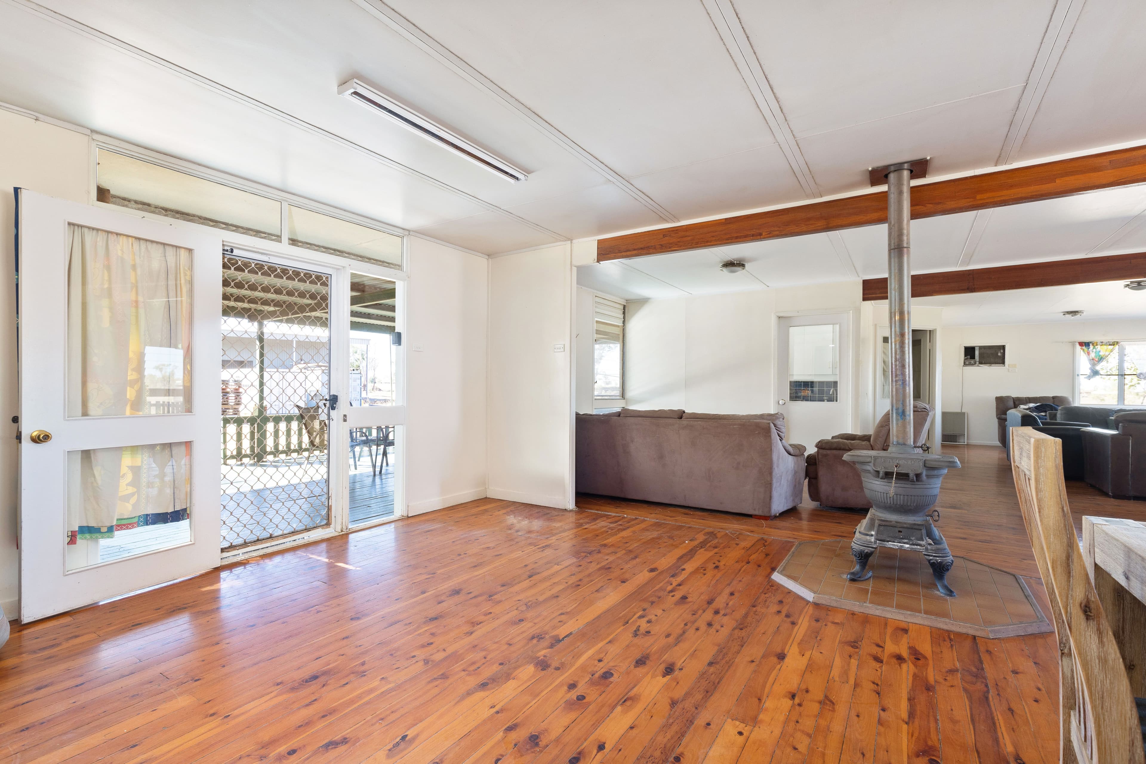 56 Caringal Road, Emerald QLD 4720, Emerald - Thumbnail 6