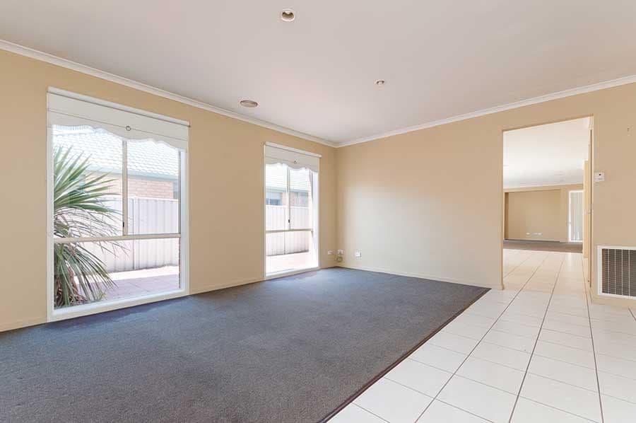 52 Woodlea Crescent, CRAIGIEBURN VIC 3064, Craigieburn - Thumbnail 5