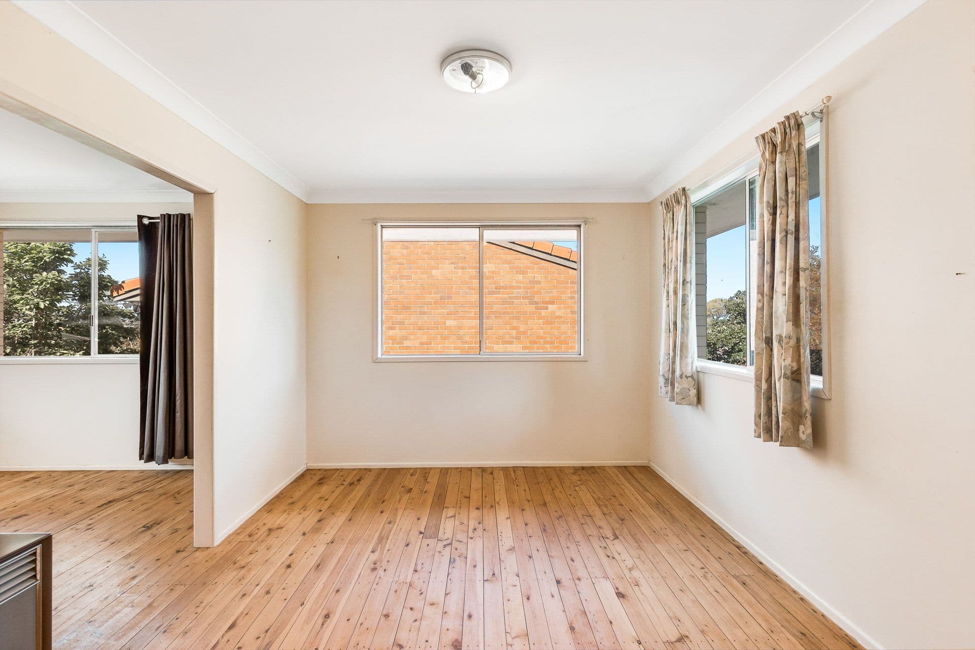 6 Henry Street, Mount Lofty QLD 4350, Mount Lofty - Thumbnail 6