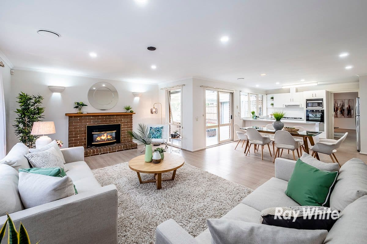 72 Lesdon Avenue, Cranbourne VIC 3977, Cranbourne - Image 1