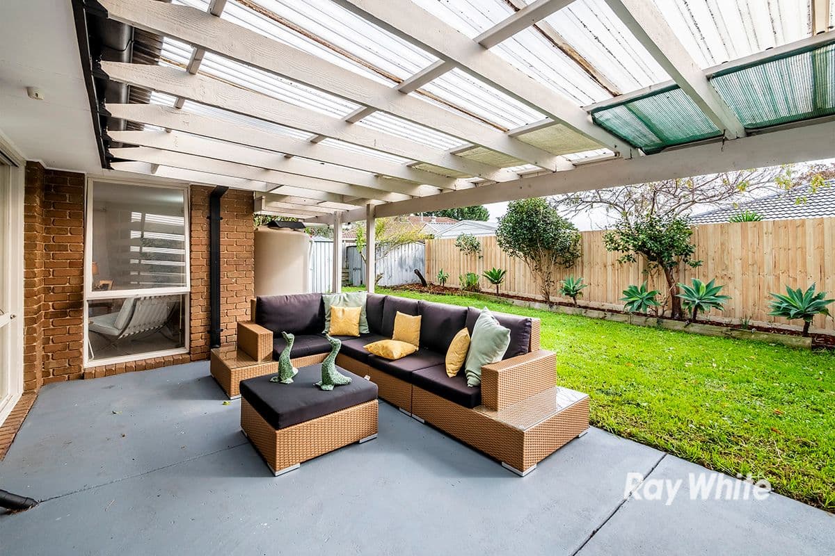 72 Lesdon Avenue, Cranbourne VIC 3977, Cranbourne - Thumbnail 4