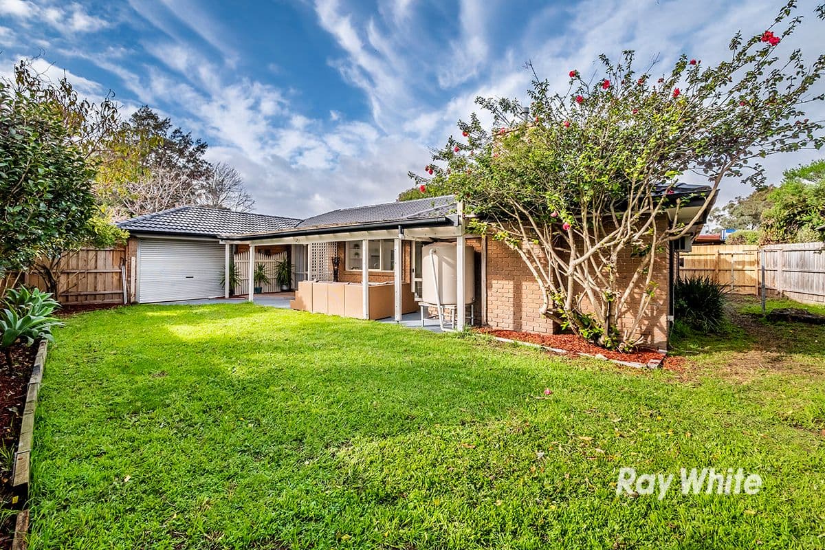 72 Lesdon Avenue, Cranbourne VIC 3977, Cranbourne - Thumbnail 6