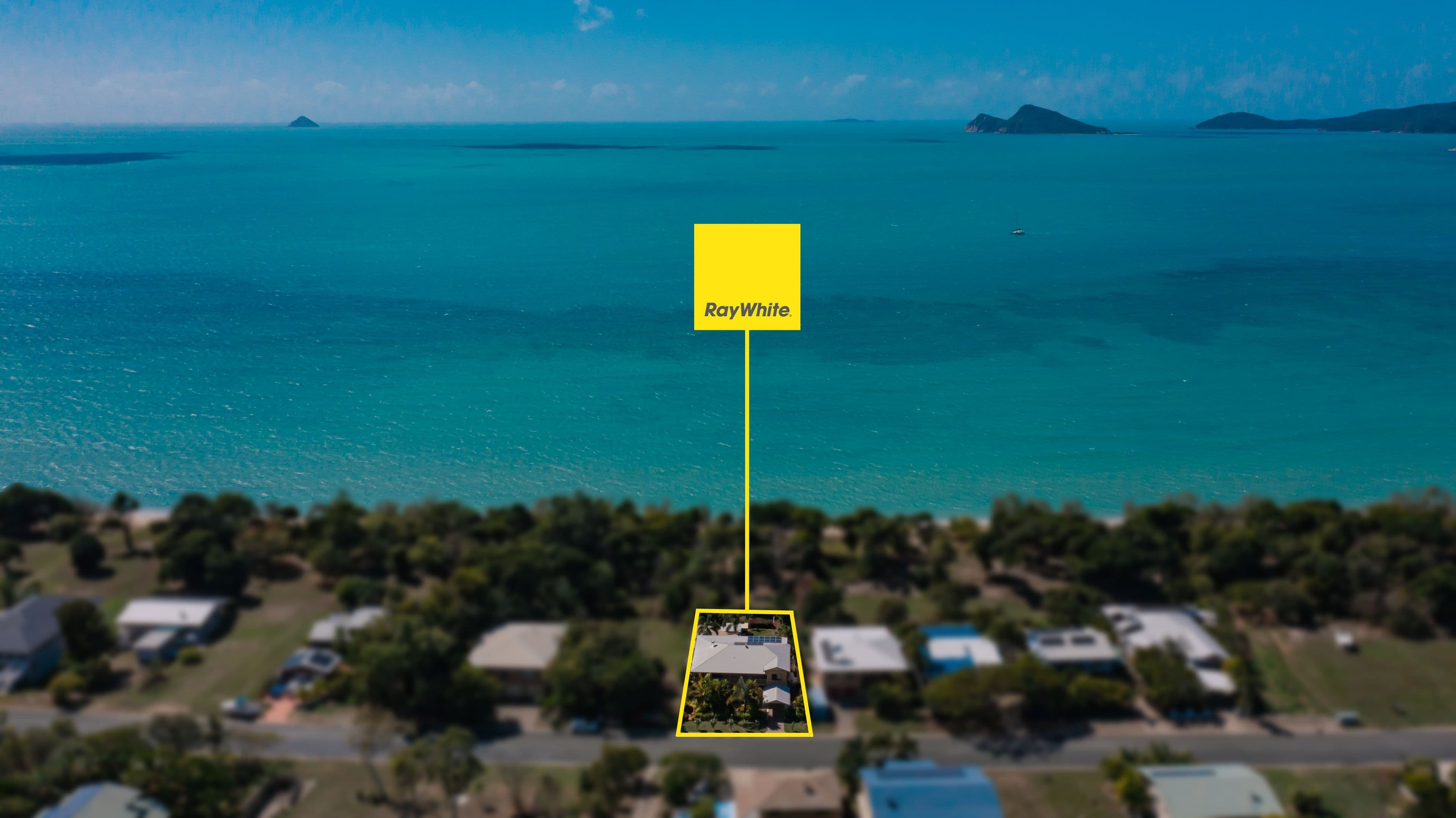 110 Gloucester Avenue, Hideaway Bay QLD 4800, Hideaway Bay - Thumbnail 2