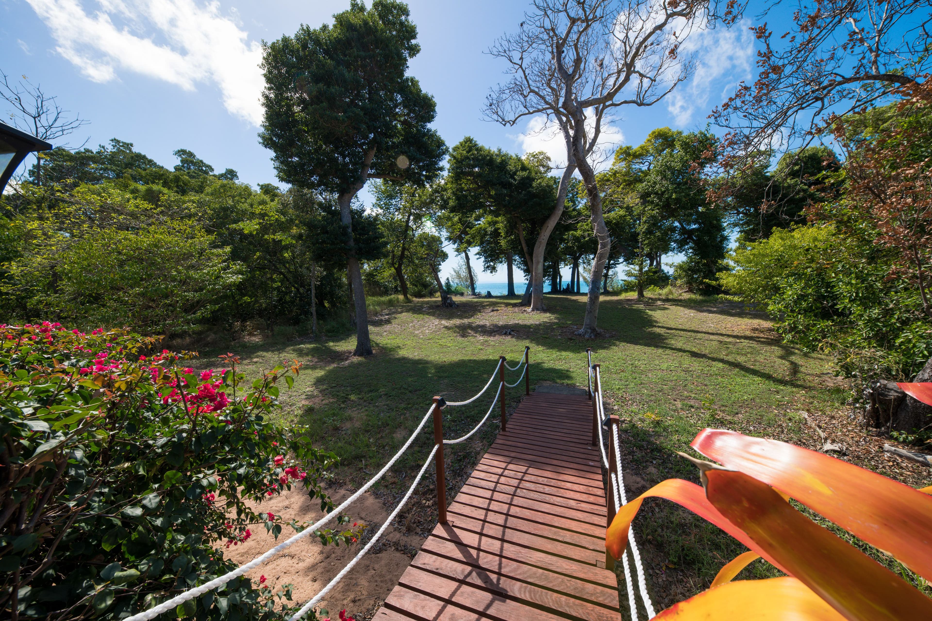 110 Gloucester Avenue, Hideaway Bay QLD 4800, Hideaway Bay - Thumbnail 3
