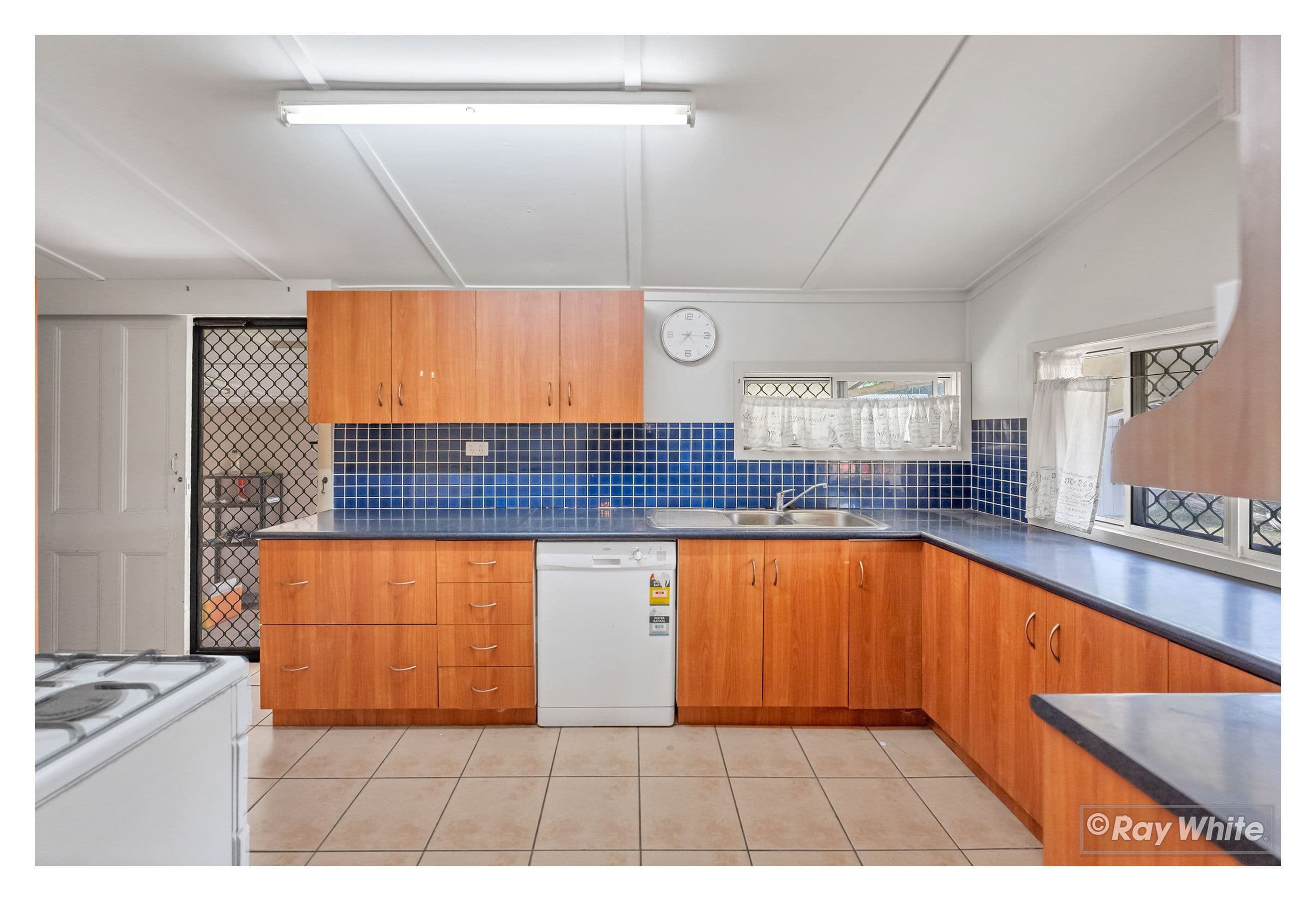 24 Gough Street, Park Avenue QLD 4701, Park Avenue - Thumbnail 3