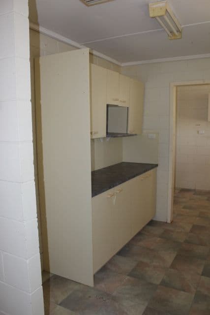 50 Saltbush Road, Kambalda West WA 6442, Kambalda West - Thumbnail 3
