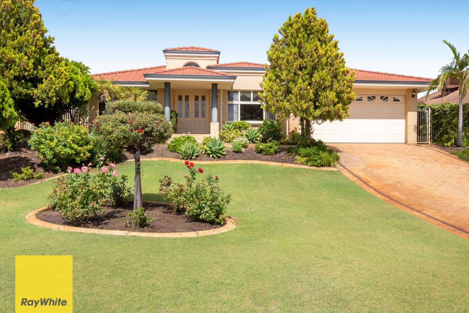 4 Oakman Grove, Landsdale WA 6065, Landsdale - Image 1