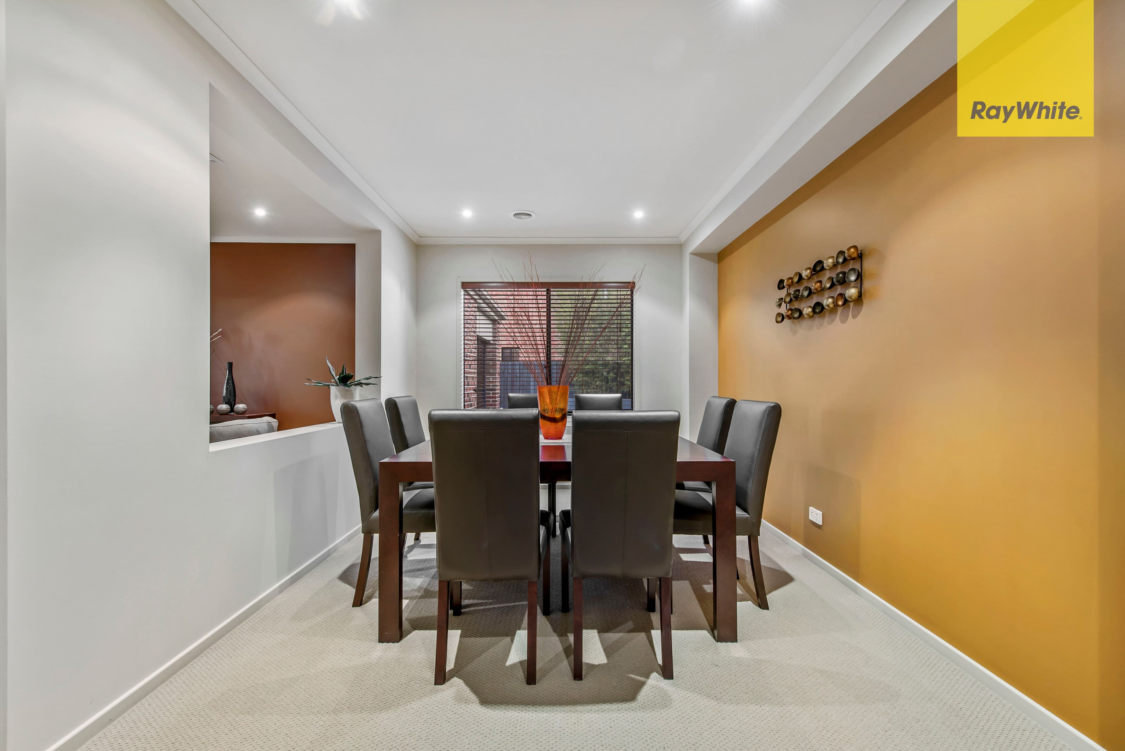 5 Vaucluse Boulevard, Taylors Hill VIC 3037, Taylors Hill - Thumbnail 3