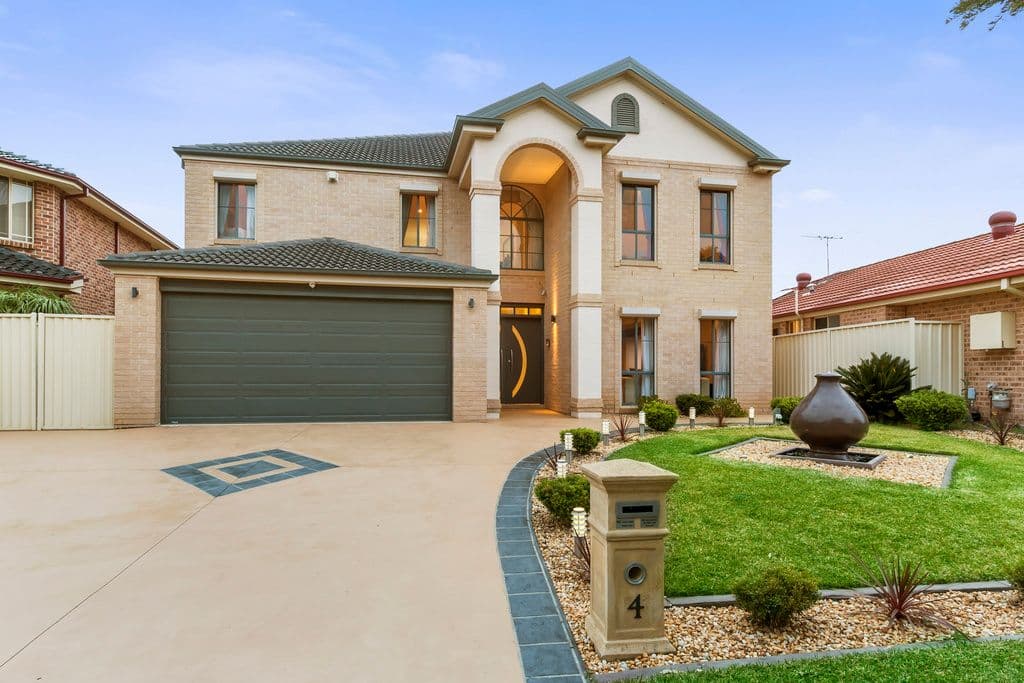 4 Laing Place, West Hoxton - Image 1