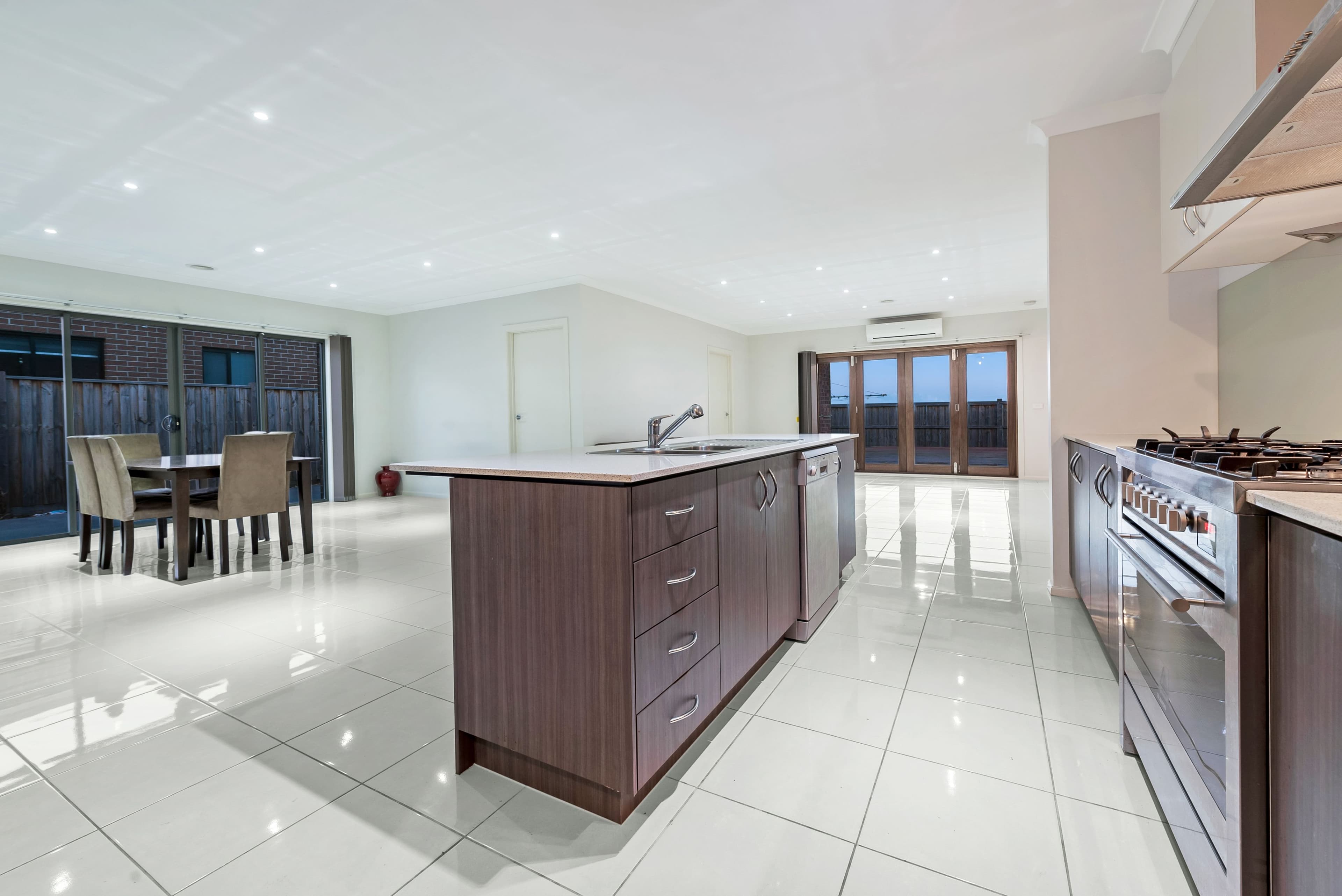 111 Mandalay Circuit, Beveridge VIC 3753, Beveridge - Thumbnail 2