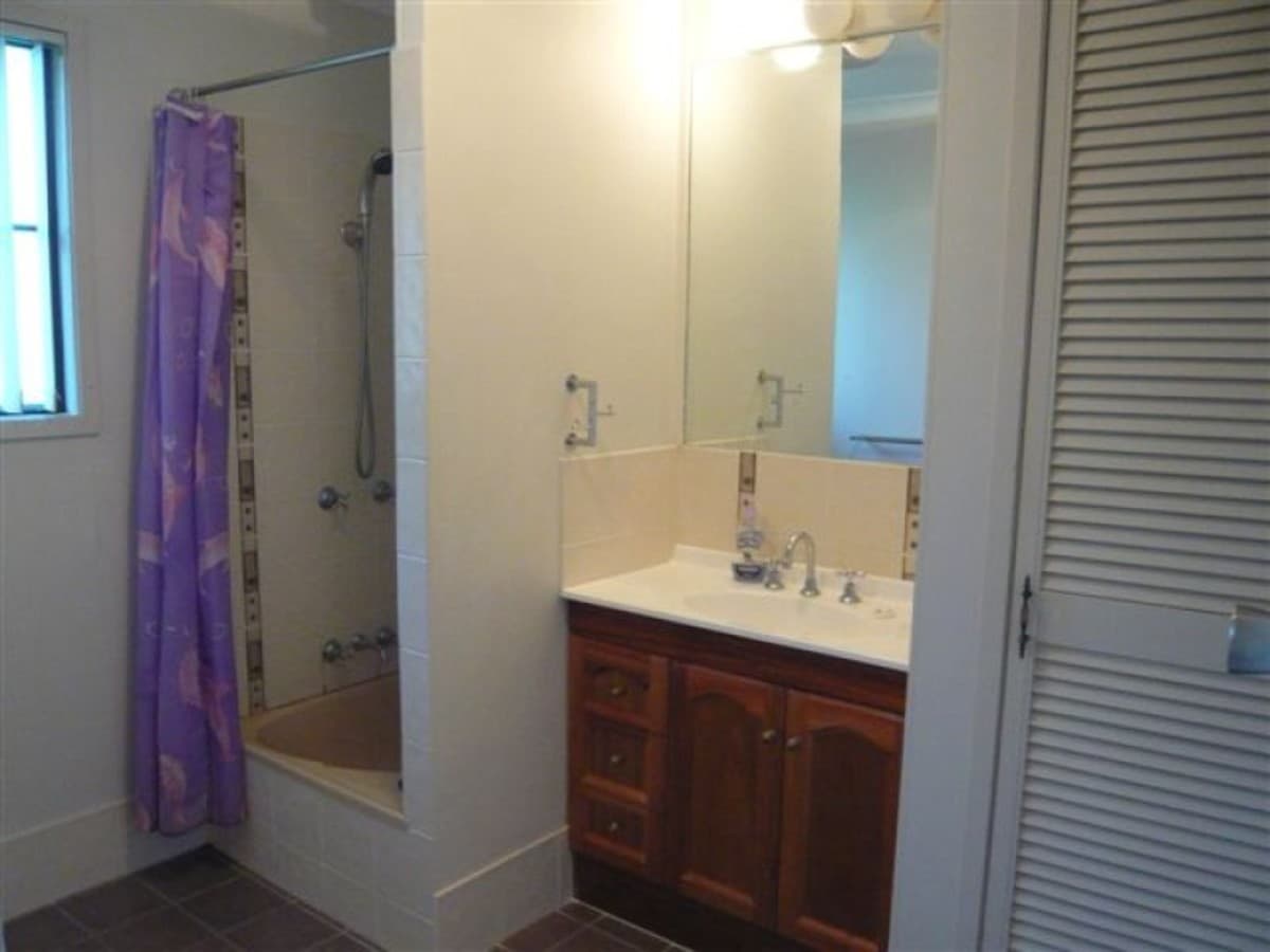 103 Robinson Street, Frenchville QLD, Frenchville - Thumbnail 3